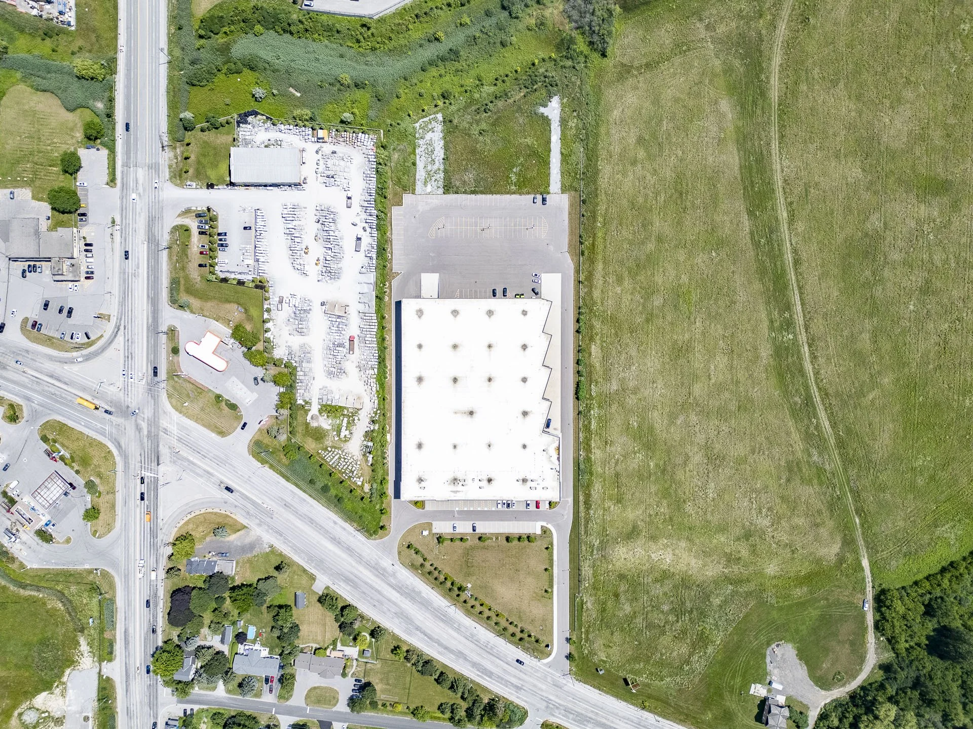 12153 Woodbine Ave Whitchurch-Stouffville ON_Web-39.jpg