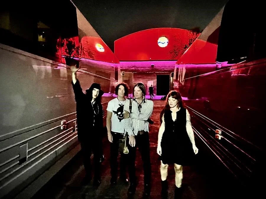 THE DANDY WARHOLS share new single 'I'd Like To Help You With Your Problem</a>' (ft. Slash)