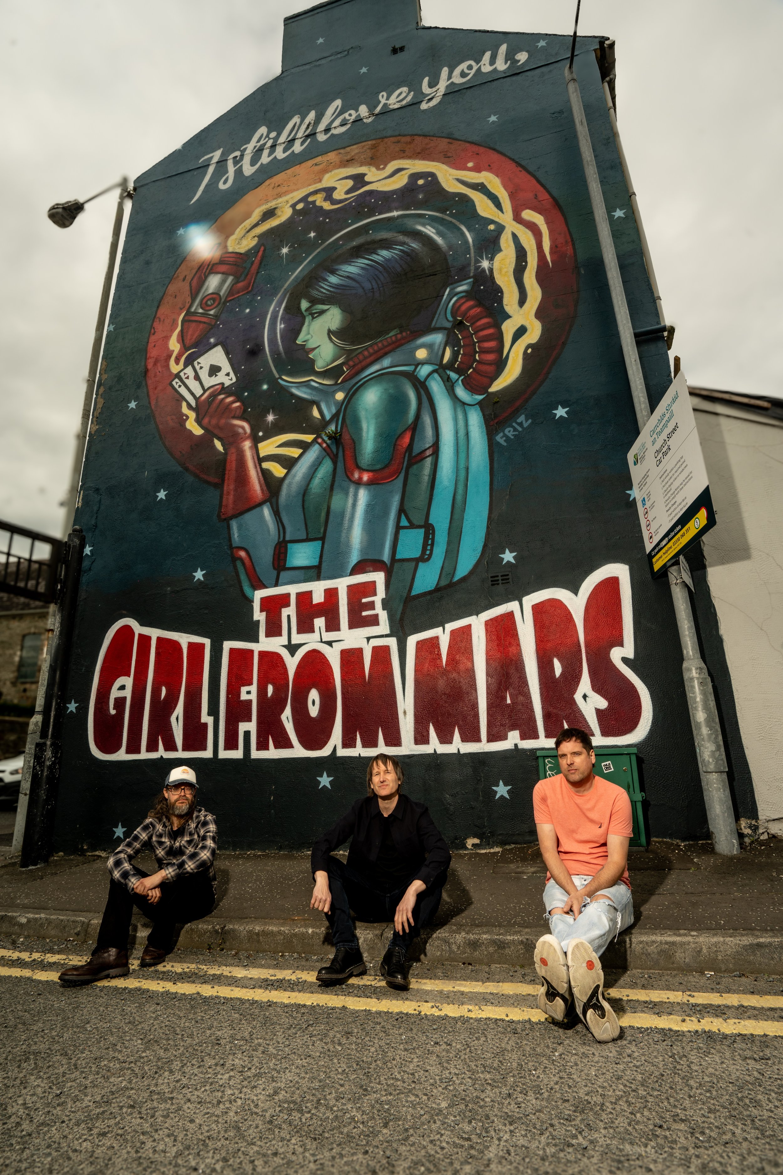 Ash share live video for ‘Girl From Mars’ ahead of&nbsp;‘1977’&nbsp;30th anniversary