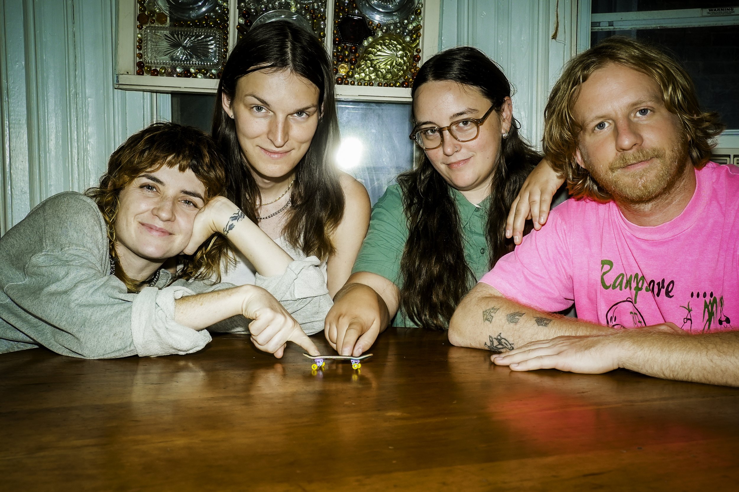 Sadurn share new single ‘never tell me’