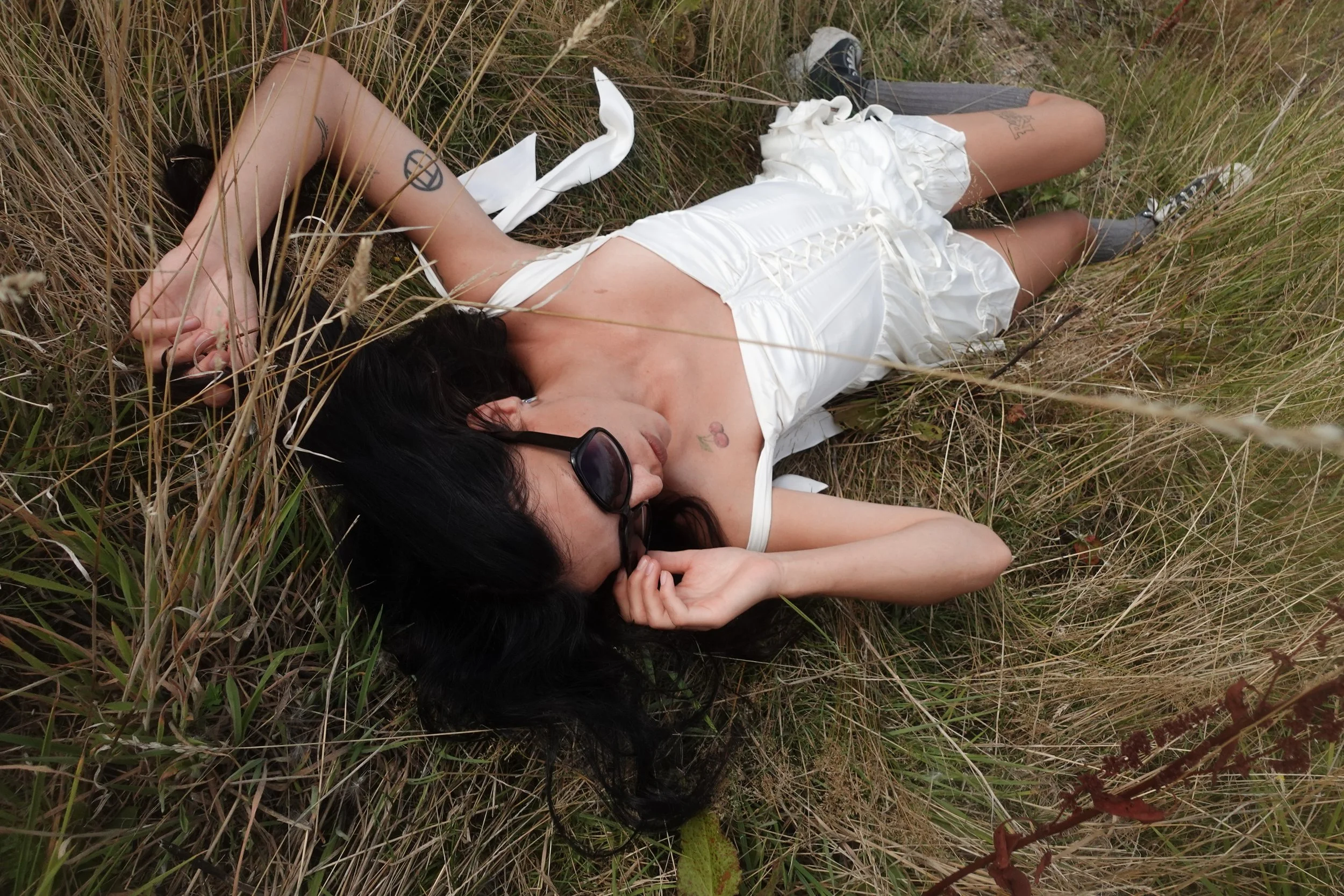 Debbie Sings returns with new single ‘Ocean Breeze’