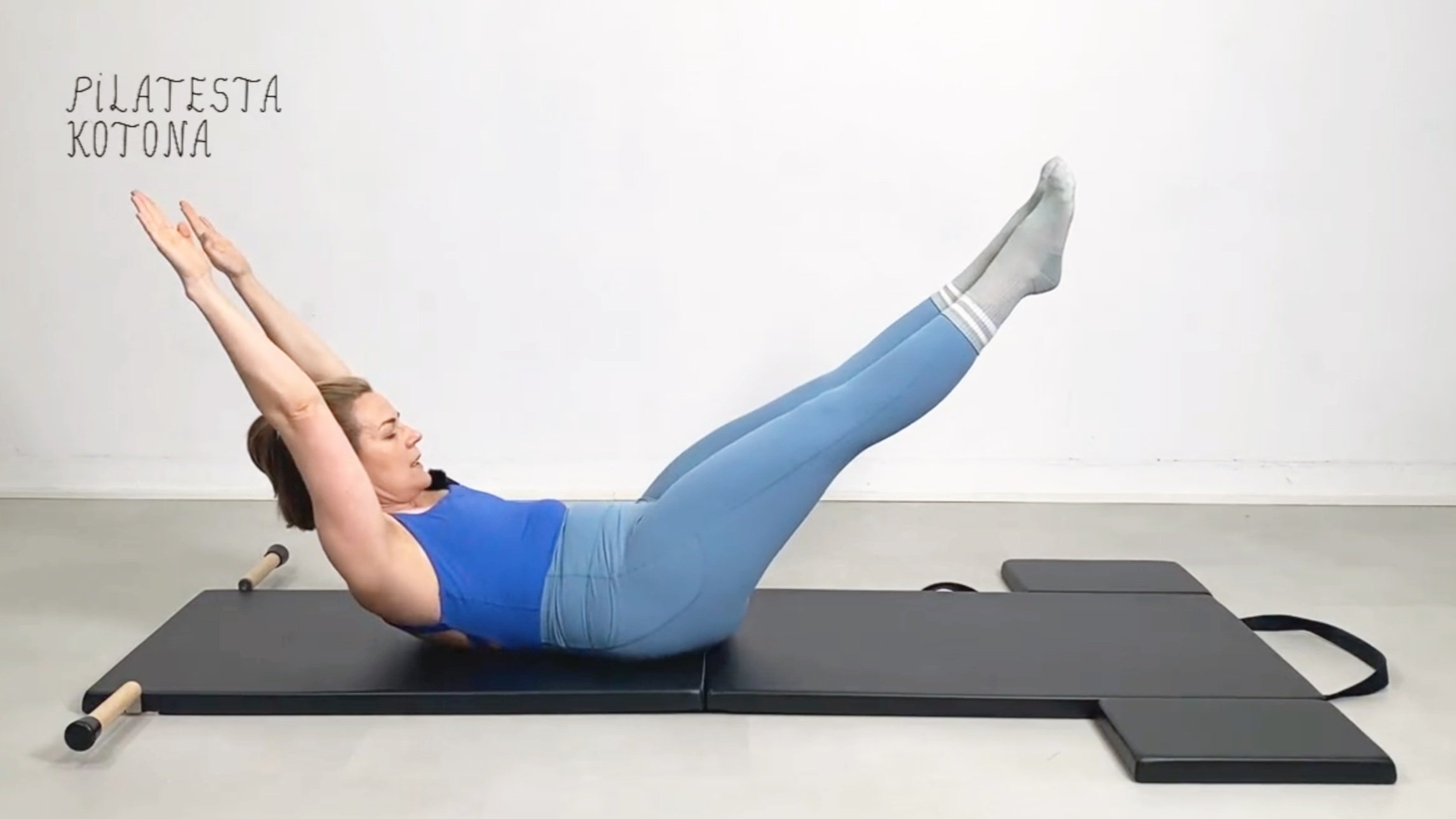 Miksi niin monessa pilatesliikkeessä tehdään eteentaivutusta?