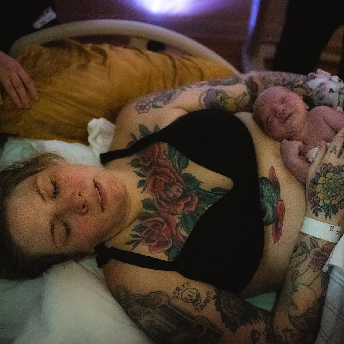 When you realize you freakin did it!
&bull;
Repost from @danabtatum, MyBirth doula and birth photographer 
&bull;
&ldquo;When you realize you freakin did it! So thankful to have captured some of the magic that was present during this powerful birth.
