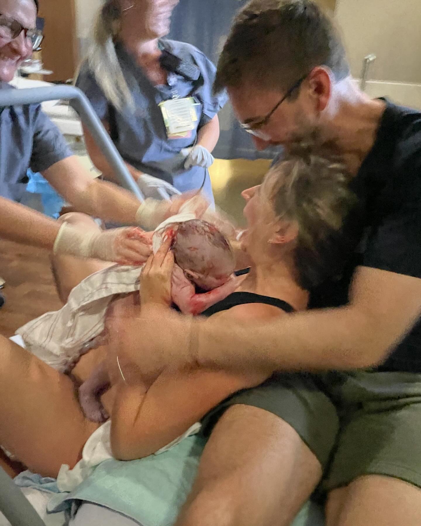 VBAC Inspiration &hearts;️ @sarakdoula
✨posted w/ permission✨
&ldquo;Even before I left the hospital after my c-section with my daughter, I was talking with Sara about trying for a VBAC with my next baby. Although my planned c-section due to breech p