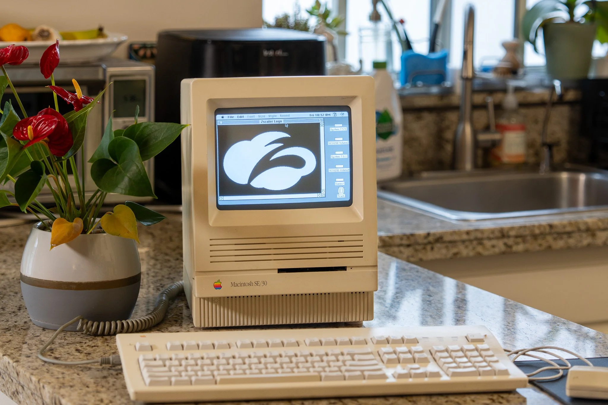 Mac SE_30 with Zscaler Logo.jpg