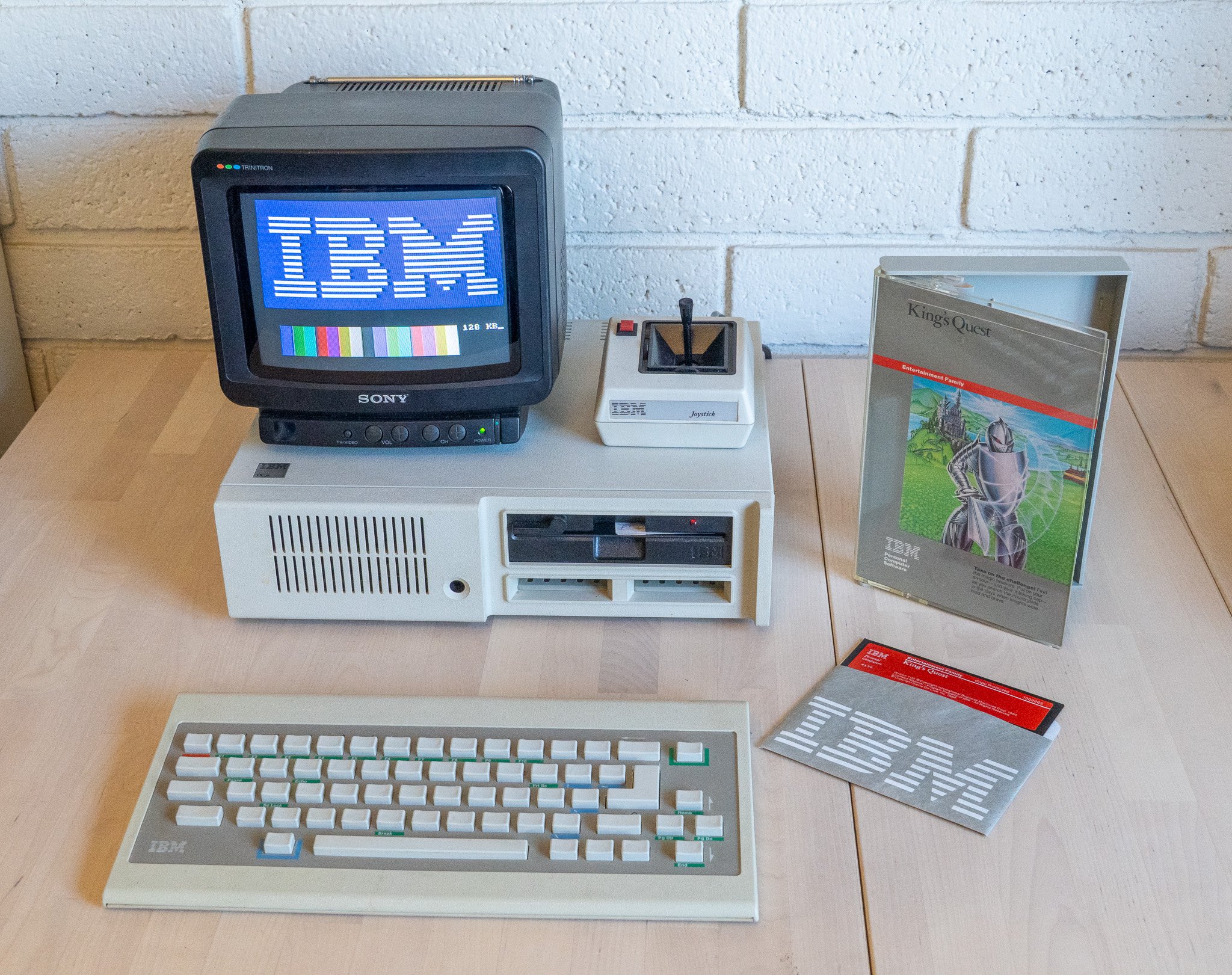 1984 was a strange time in the fledgling microcomputer market. Despite being the dominant vendor of machines for home users, Apple was obsessed with stealing away IBM's corporate customers, resulting in the ill-fated Apple III business computer. Simu