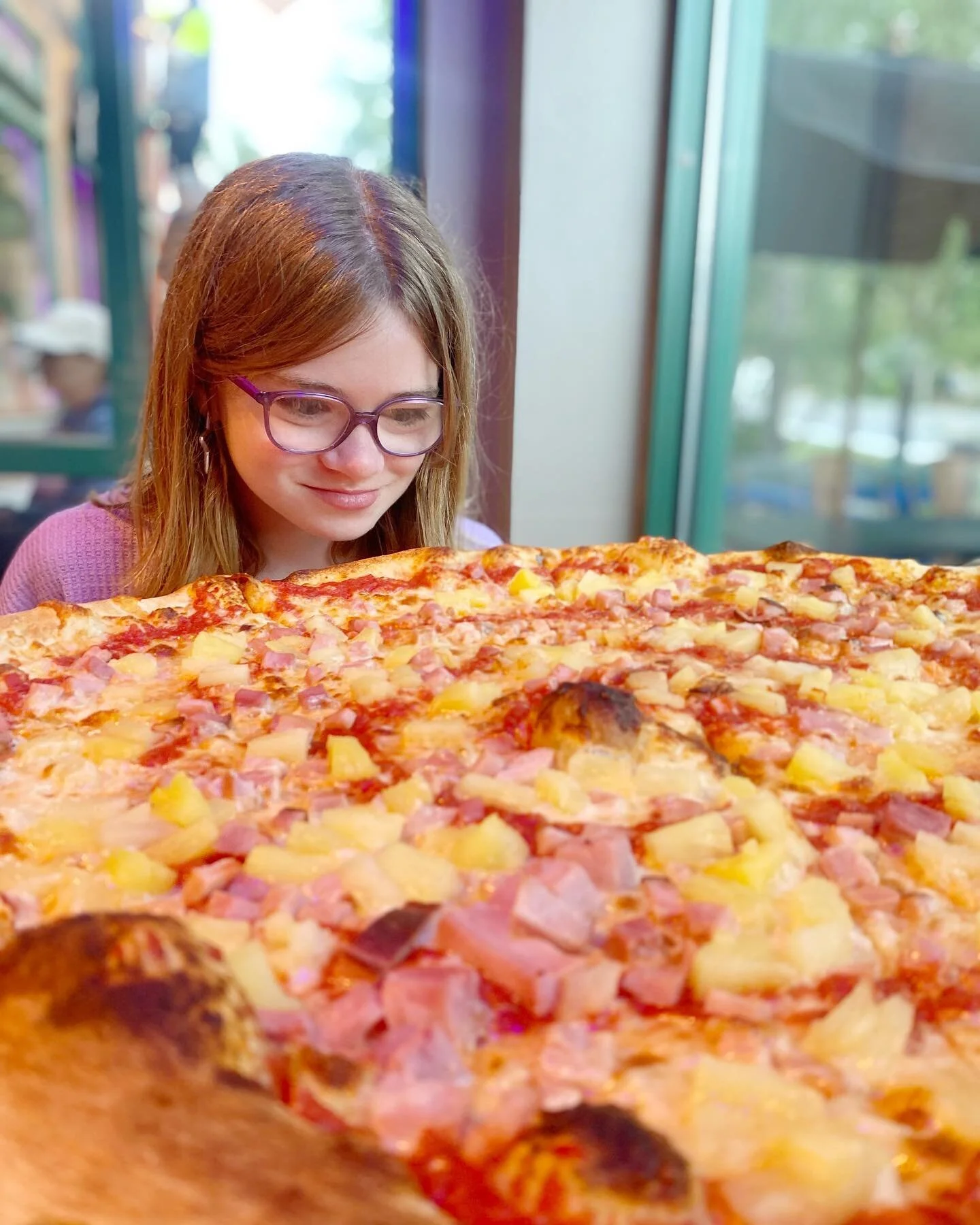 ⭐️ Top 5 Food Picks in Breckenridge! ⭐️

1 - @breckenridgealehouse - the only thing on the menu is pizza and beer! NY style pizza with a crispy crust was a hit with everyone! 👆

2 -  @blueriverbistro - This eclectic menu offers something for everyon