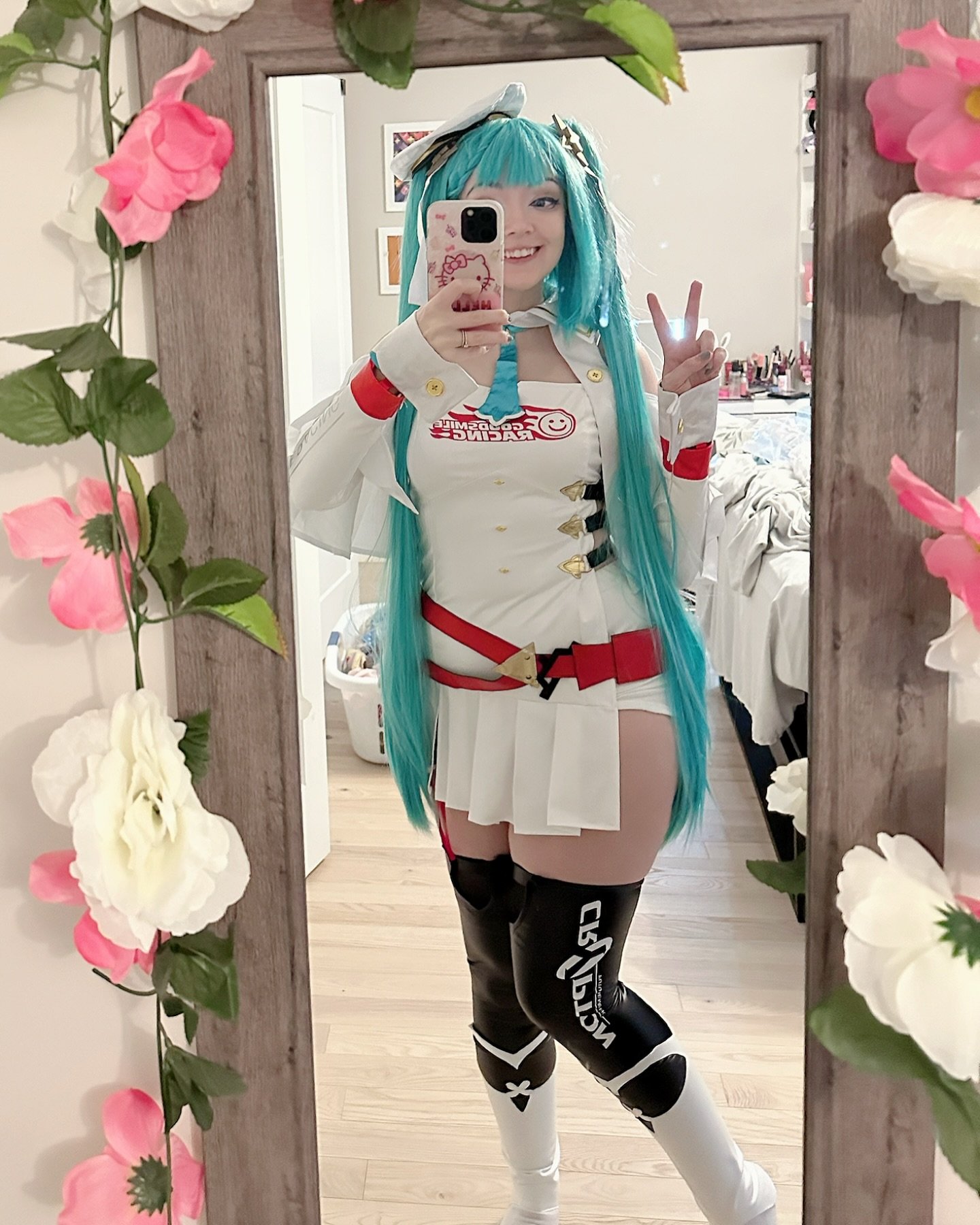 I have no new shoots rn so plz enjoy mirror selfie! I&rsquo;m tying to get back into posting content plz forgive!
.
.
.
#cosplay #canadiancosplayer #aex #aexnb #aexfredericton #mikucosplay #hatsunemikucosplay #vocaloid #vocaloidcosplay #racingmiku #r
