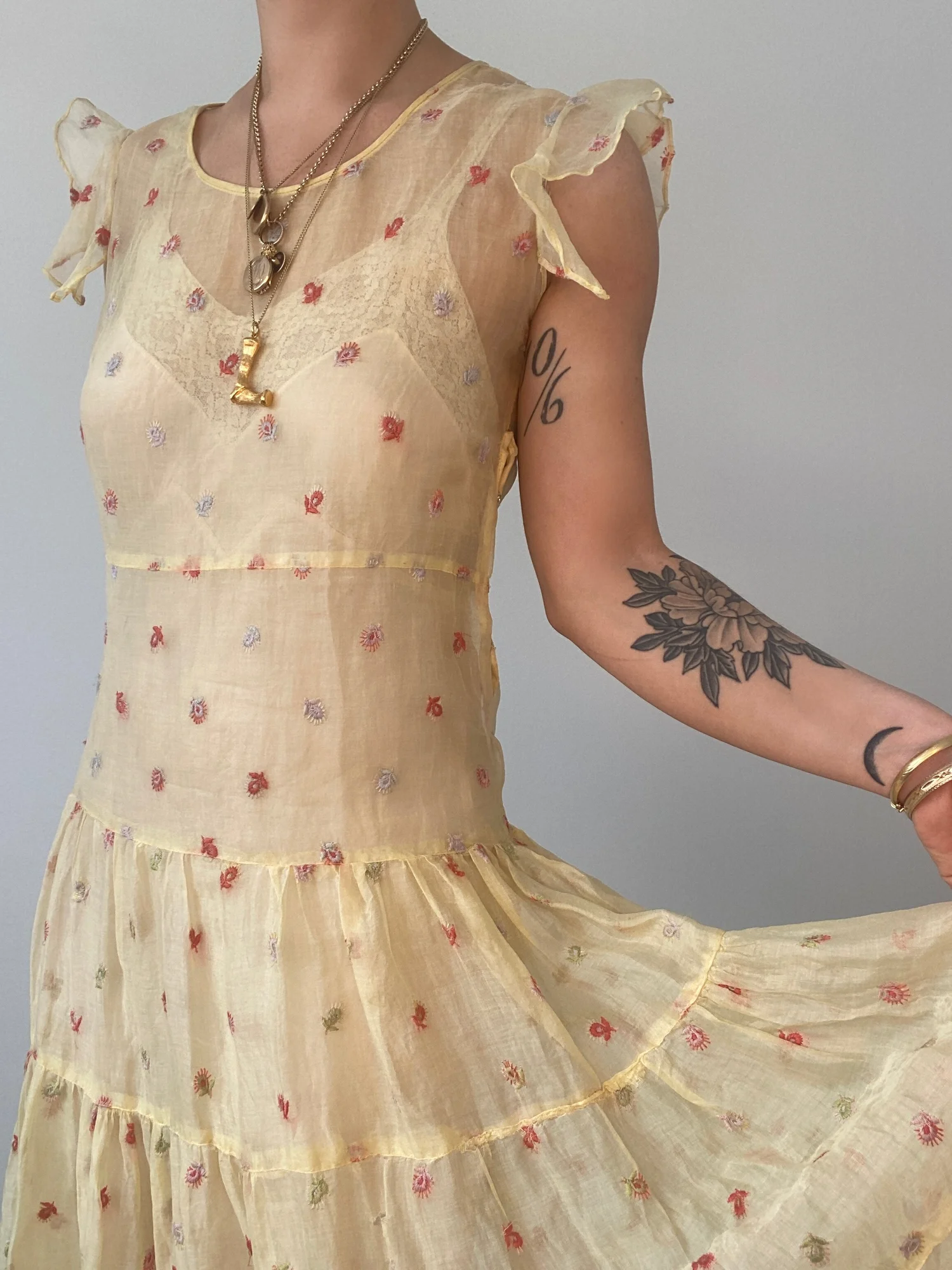 open lace back dress Elegant Simple Beach A-Line Lace Organza Floor Zipper Low-V BackWeddin main image 1