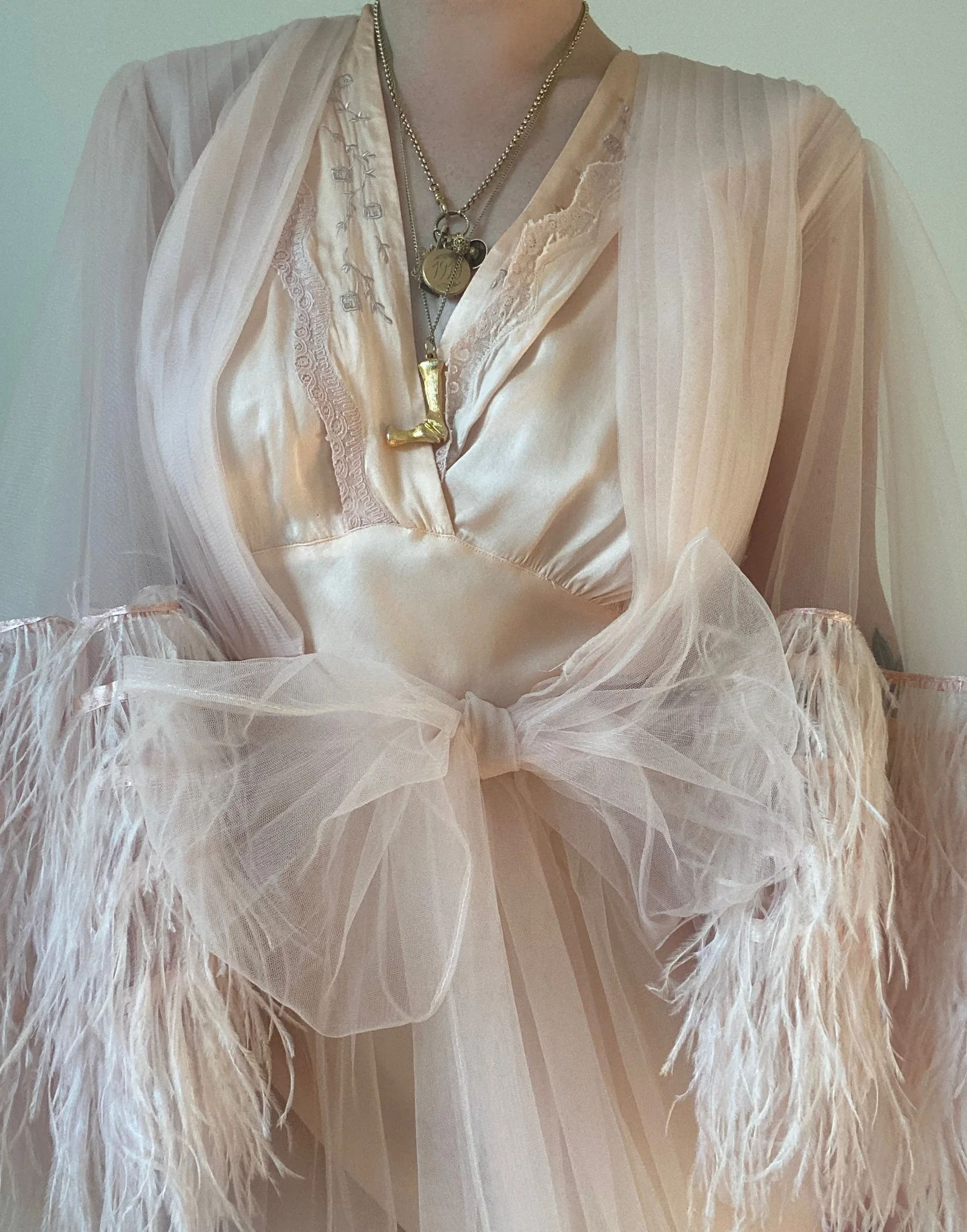 buy vintage wedding dress Off White Satin Pleating Off The Shoulder A-line Vintage Wedding Dresses, CW0392 US10 / Custom Color(leaving a note)