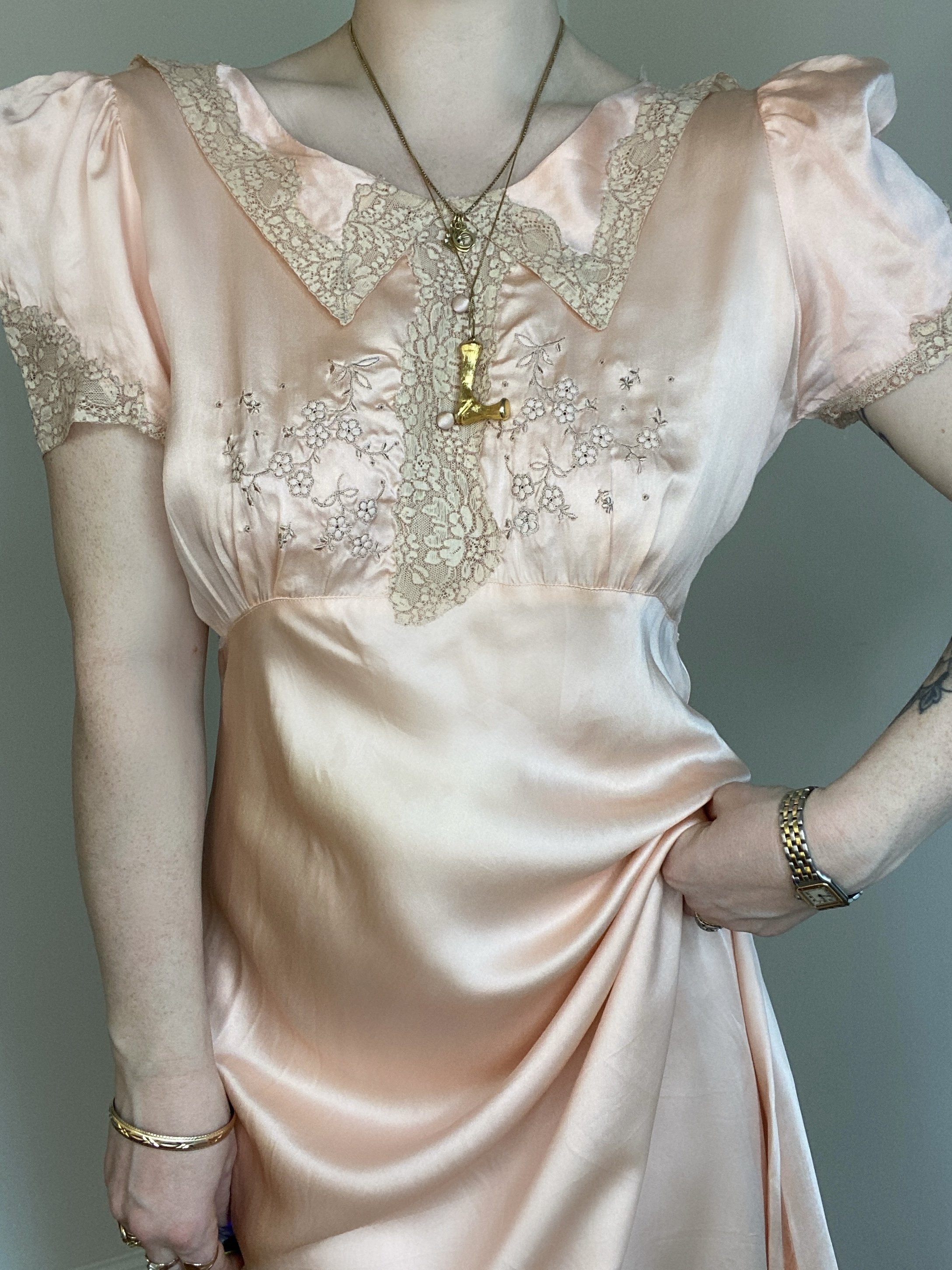 1930's Peter Pan Collar Gown