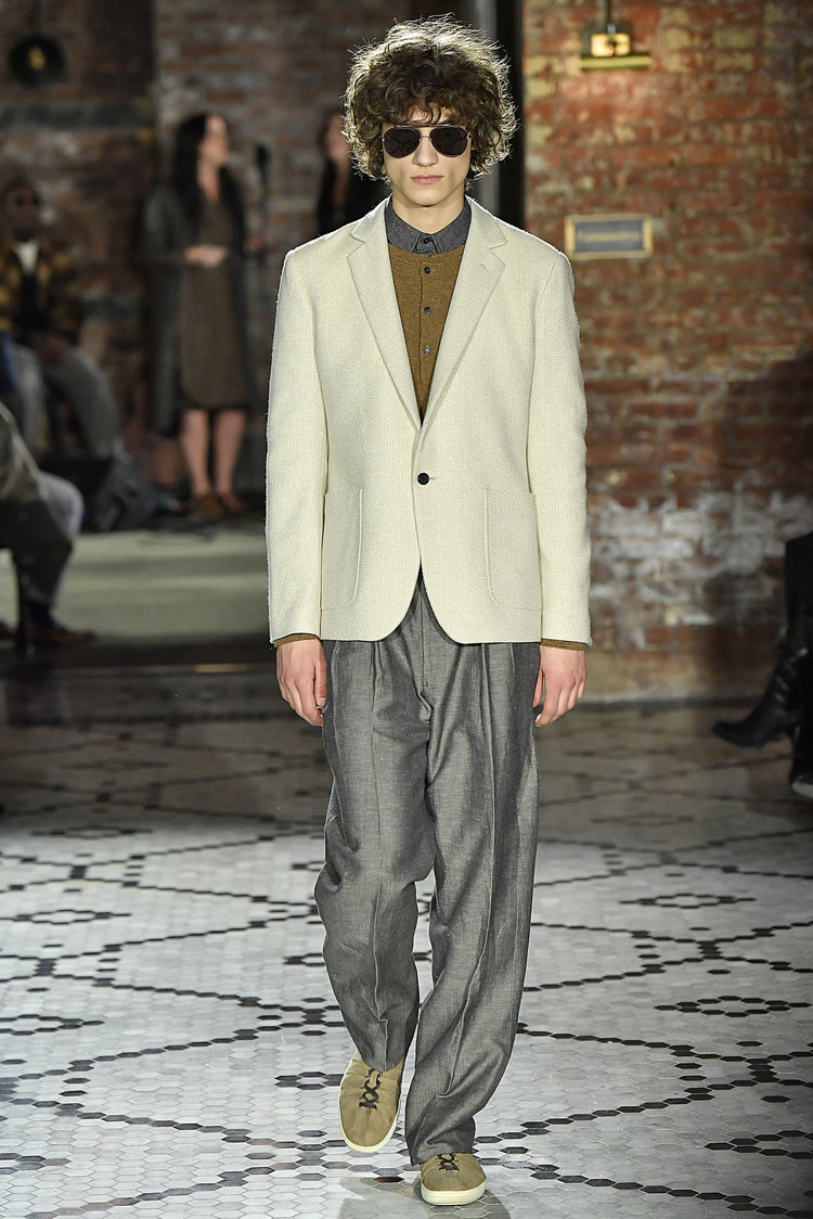 Look+2.jpg