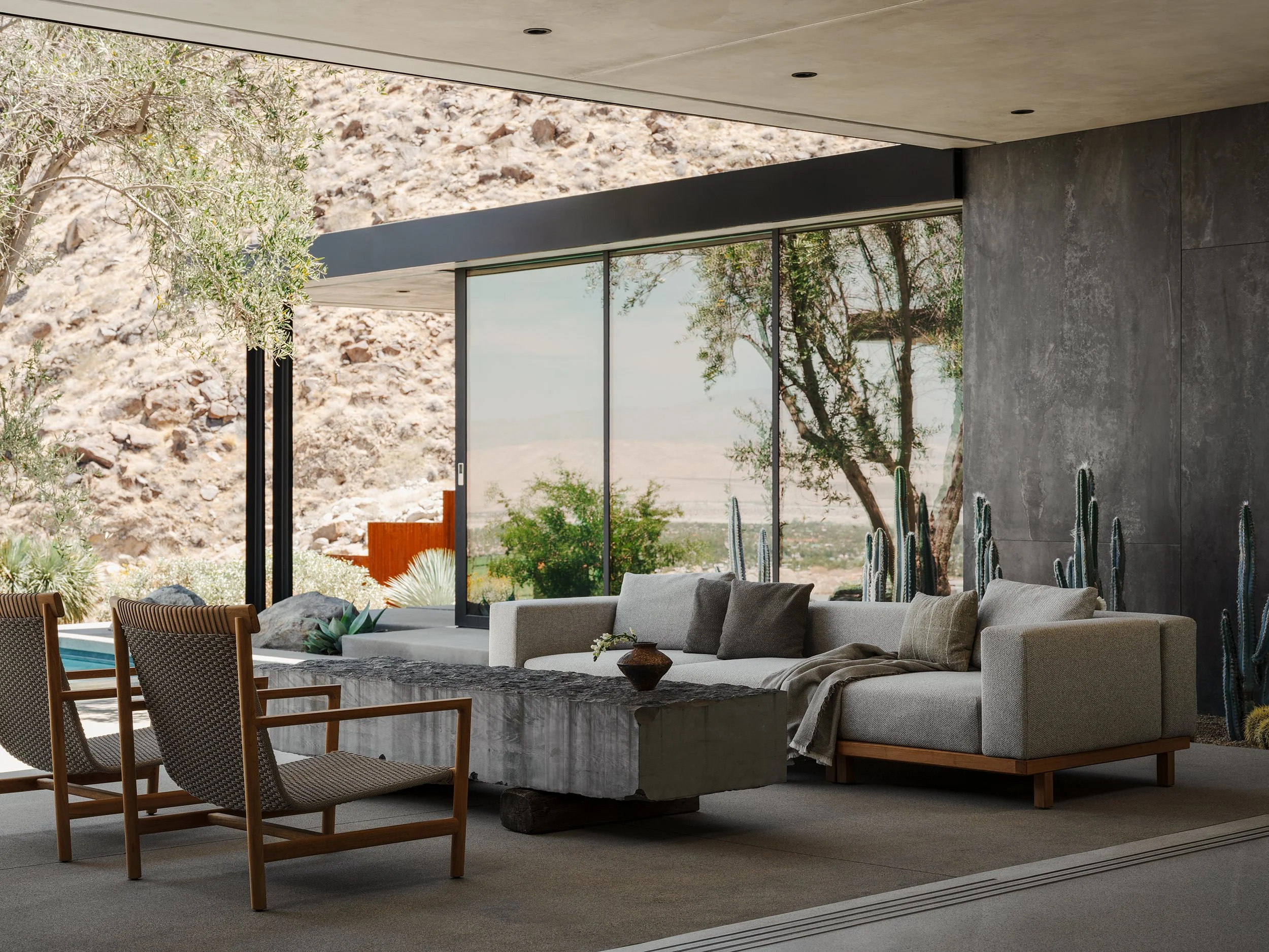 PROJECT: Desert Palisades / PHOTOGRAPHER: Lance Gerber / ARCHITECTURE & DESIGN: Studio AR&D