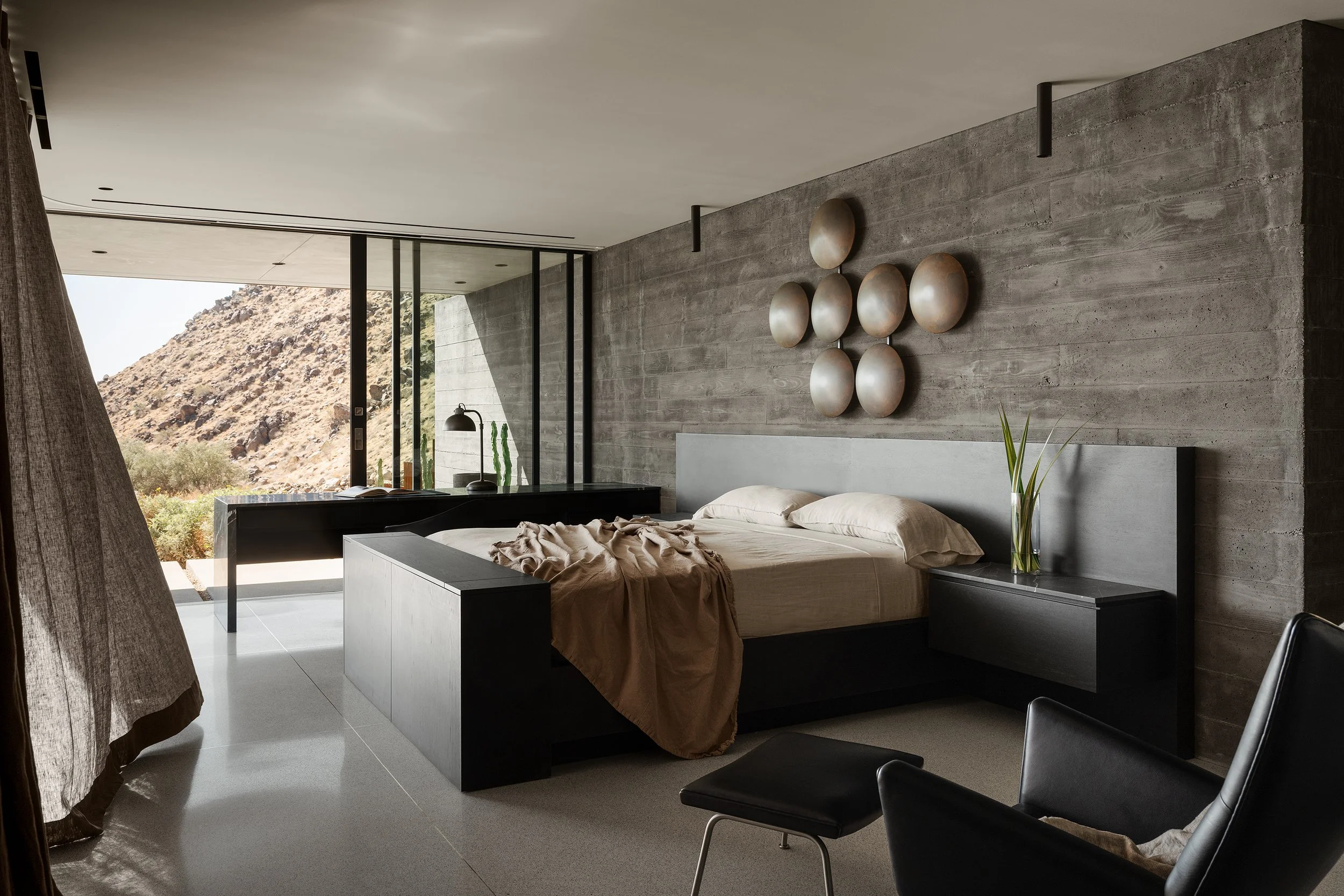 PROJECT: Desert Palisades / PHOTOGRAPHER: Lance Gerber / ARCHITECTURE & DESIGN: Studio AR&D