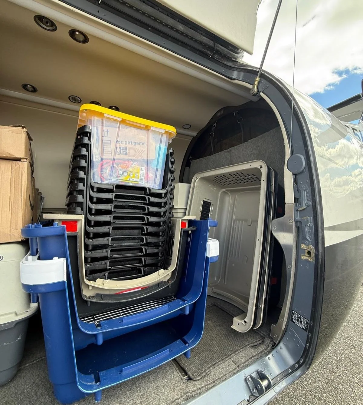 In New Jersey, the plane has been loaded up with crates and supplies, ready to go fetch our special satos. 

In Puerto Rico, transport paperwork and load-in prep is wrapping up.

Our last #FreedomFlight before the inauguration of SATO United hits the