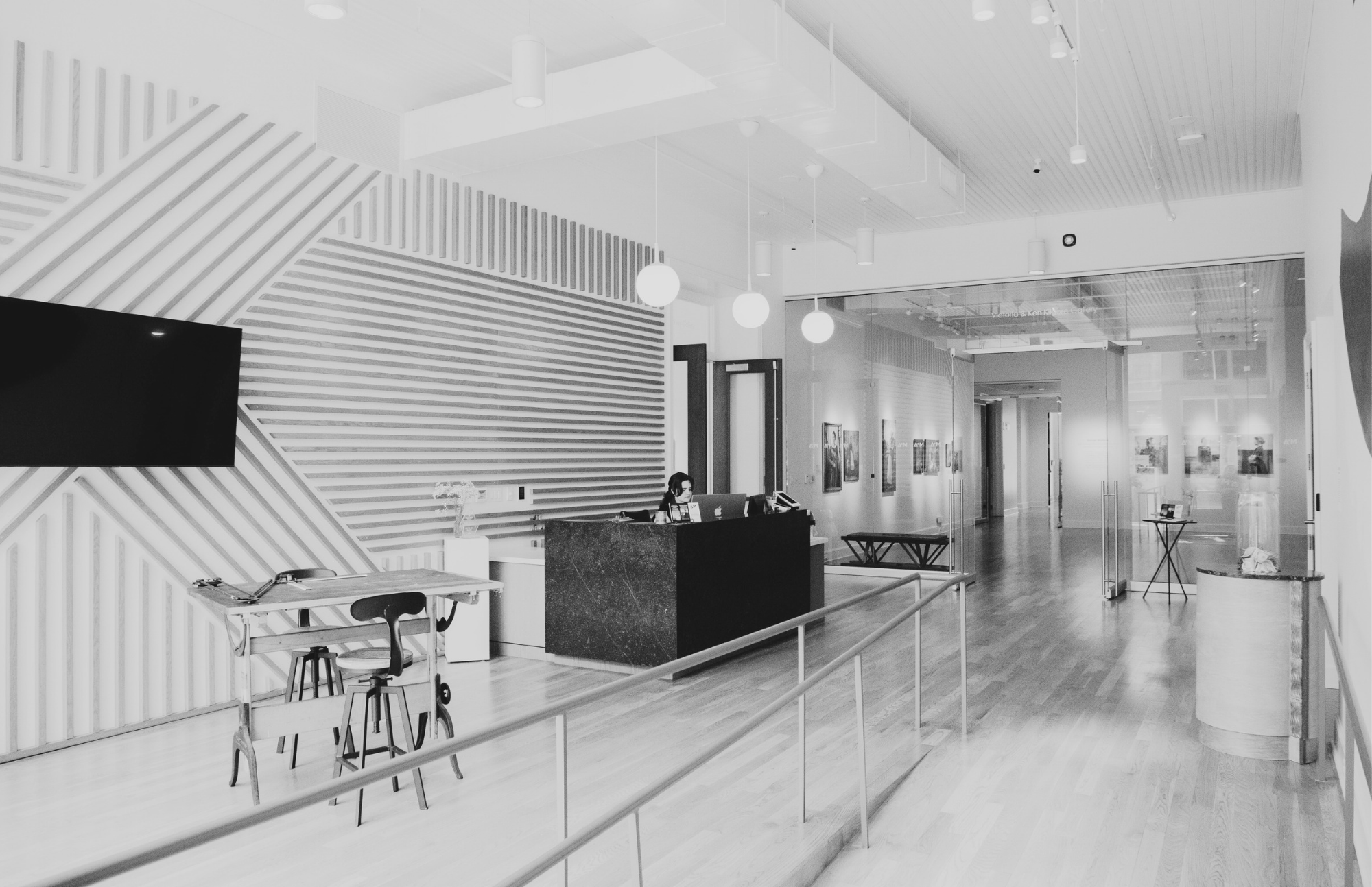 PATRON SERVICES/LOBBY