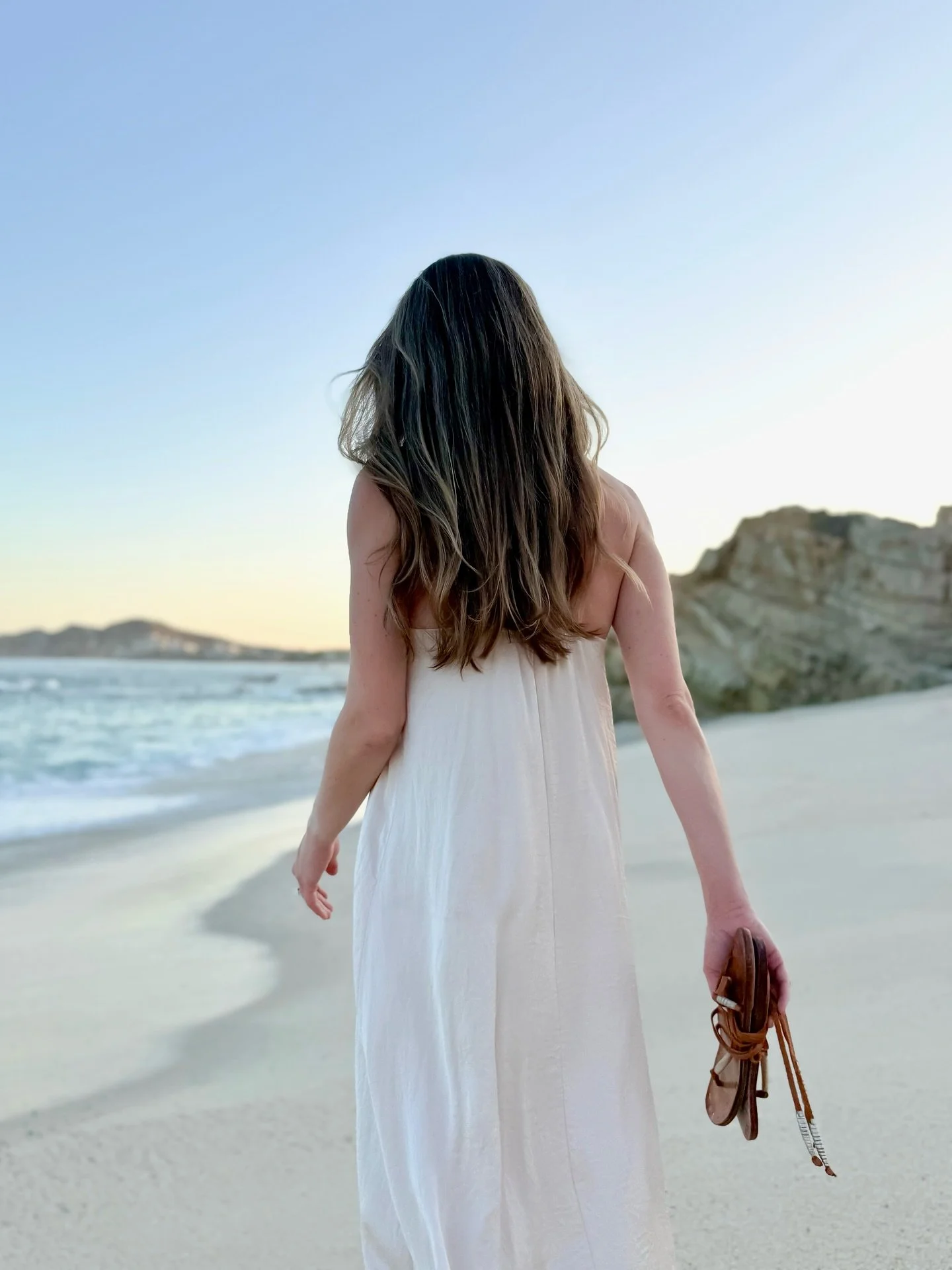 We’ve seen an uptick in one of our absolute favorite destinations. While hardly a newcomer, Cabo is proving sometimes a quick *easy* getaway is all you need. 
Our top booked Cabo properties :
@fscabosanlucas 
@oneandonlypalmilla 
@nobuloscabo