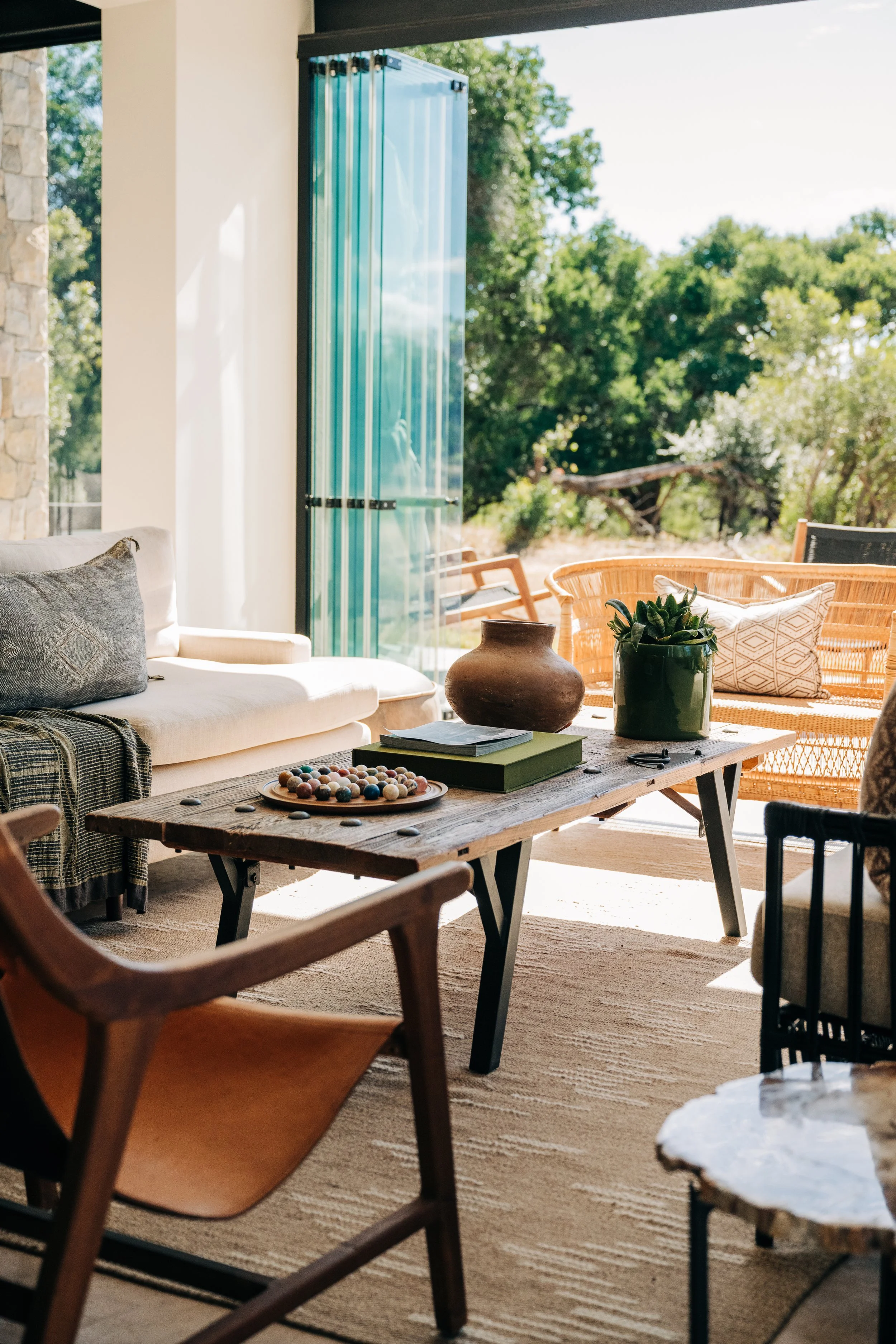 Monwana Safari Lodge lounge area