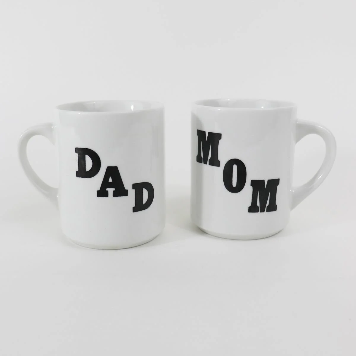 A vintage classic - mom + dad mugs new online