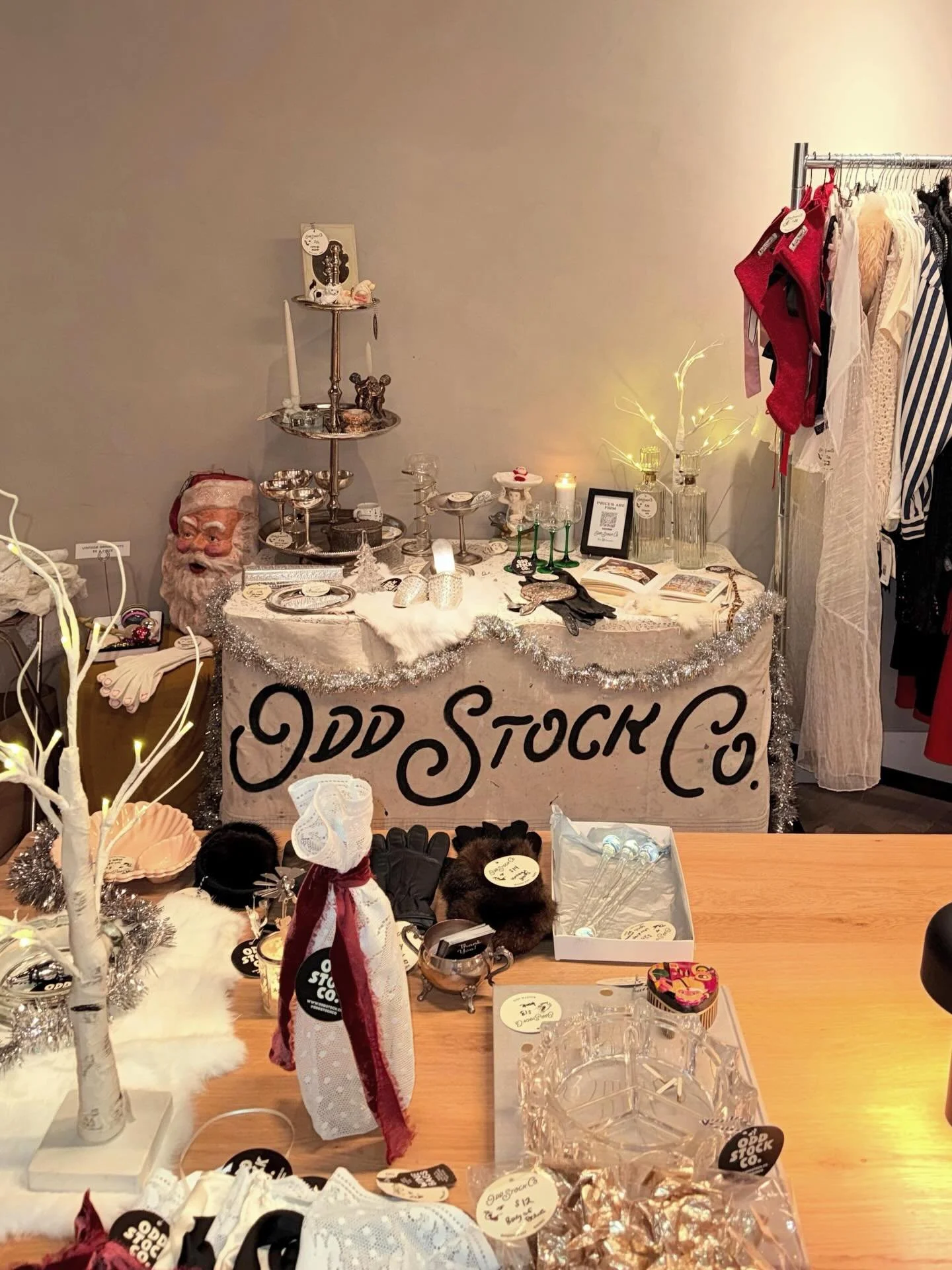 Such a vibe 👼 thank you @kingpigeoncinci for hosting such a festive day and to everyone that came by!