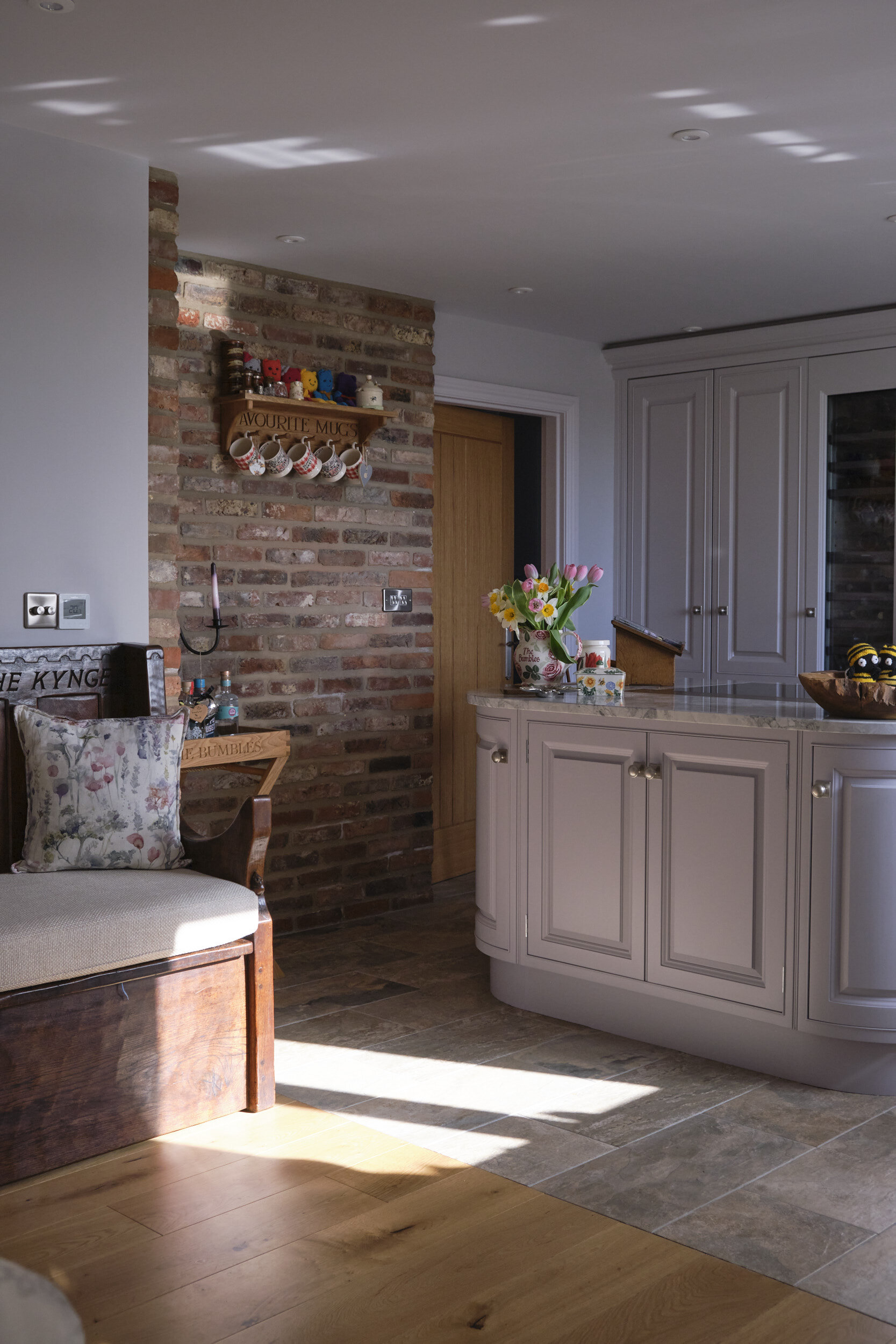 Apr 21 2021-bumble cottage-077.jpg