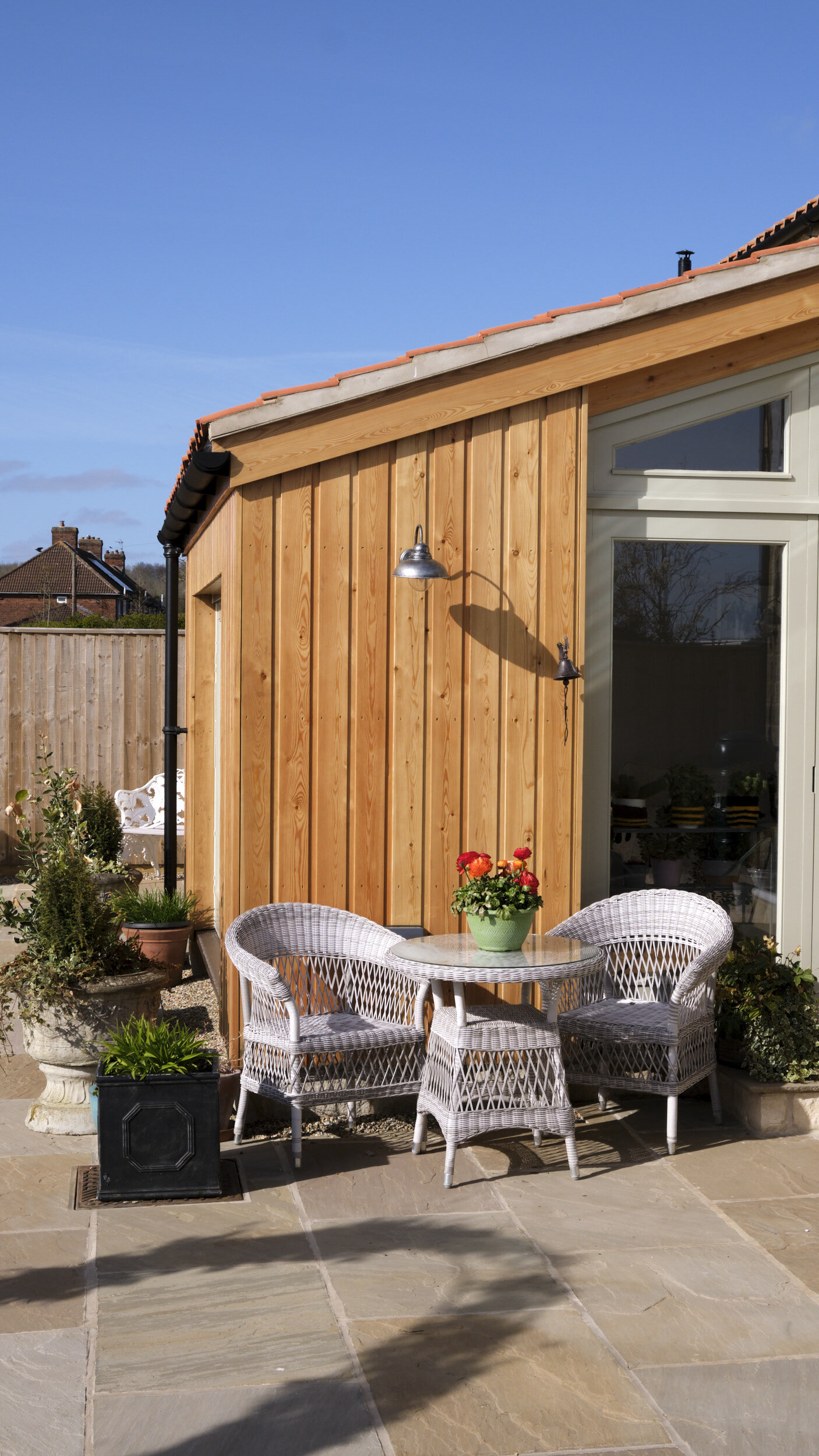 Apr 21 2021-bumble cottage-023.jpg