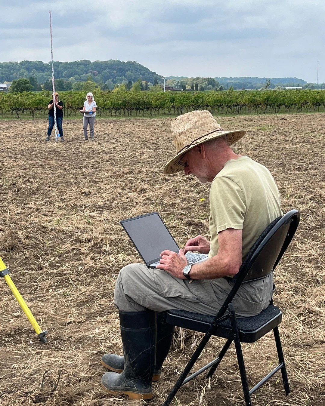 Thank you to our Site Maintenance Volunteers!

These amazing volunteers are the foundation of our operation, from wood window maintenance to helping conduct an archaeological survey of our meadow. 

Thank you for providing expertise, experience and g