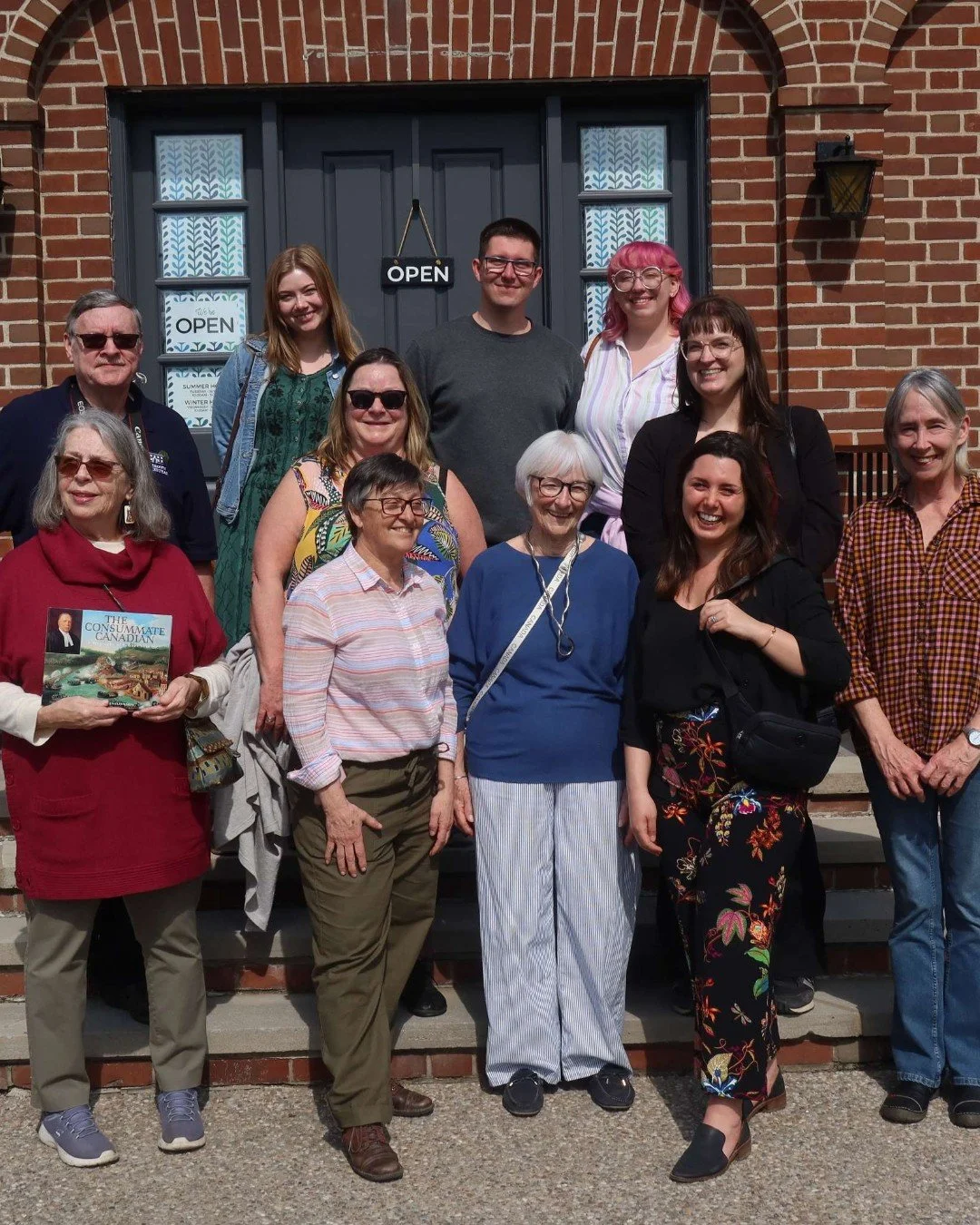 🖼️Volunteer Perk🏛️

Thank you @Riverbrink_museum for taking us on a journey though your exhibits, our volunteers and staff had an incredible time!

If anyone has not had the chance to visit, "Painting Perception: Impressionism and Beyond"