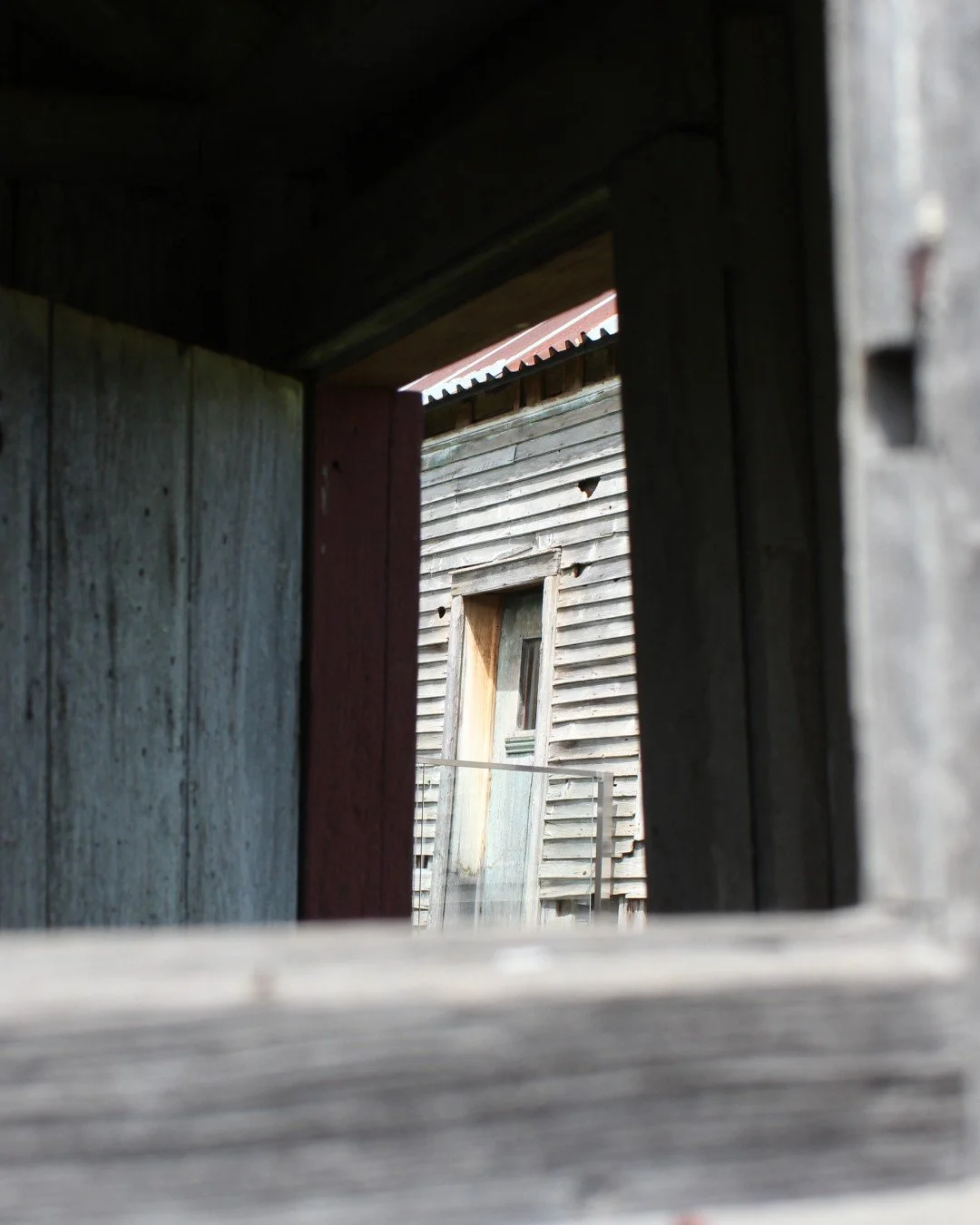 The Homestead Journal presents: Places That Speak 📸

Explore what the medium of photography can offer to the field of heritage conservation and how a creative approach to documenting places can benefit ourselves, heritage sites, and our community.

