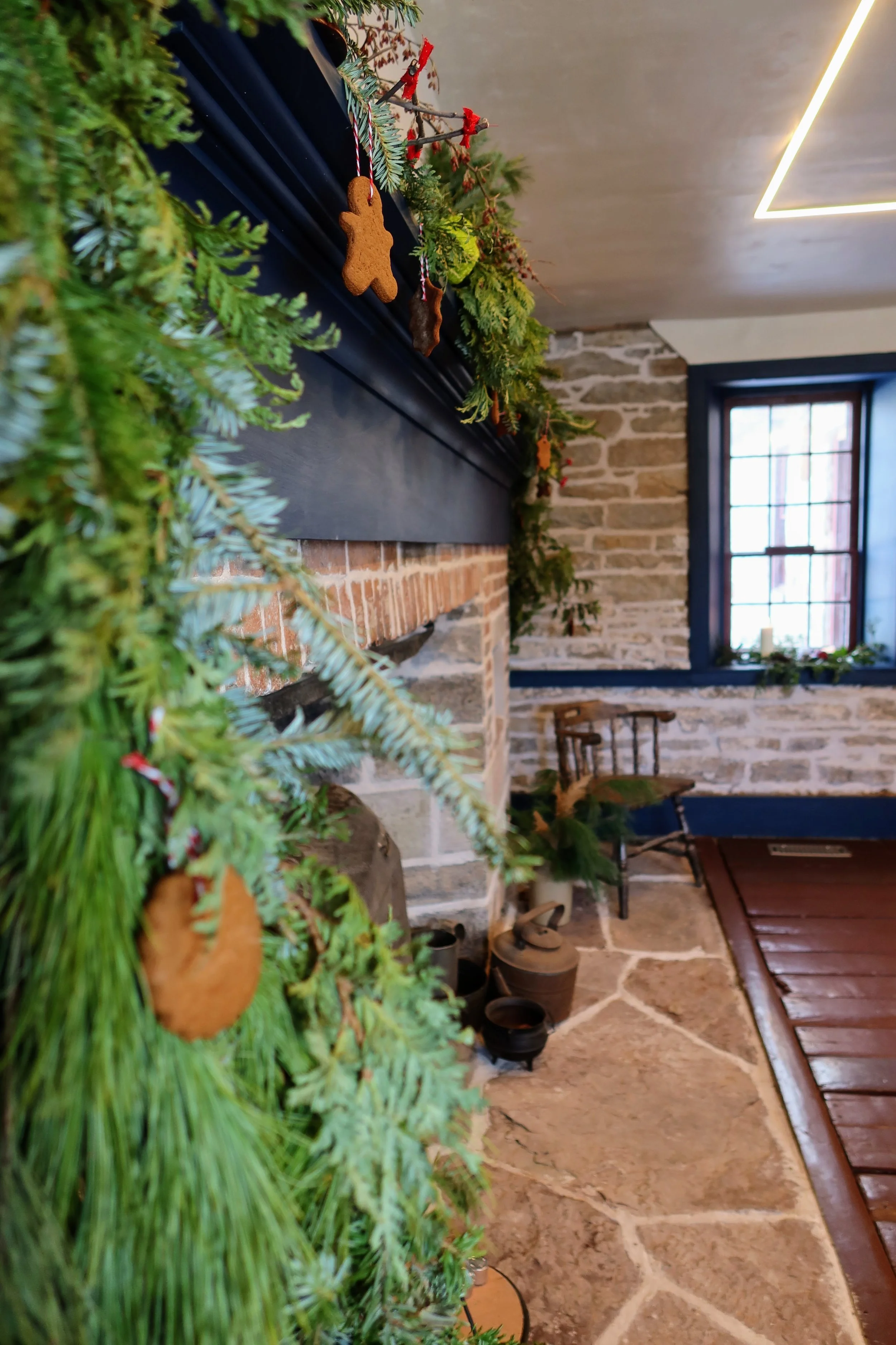 Georgian-Era Decorated Mantel, Summer Kitchen