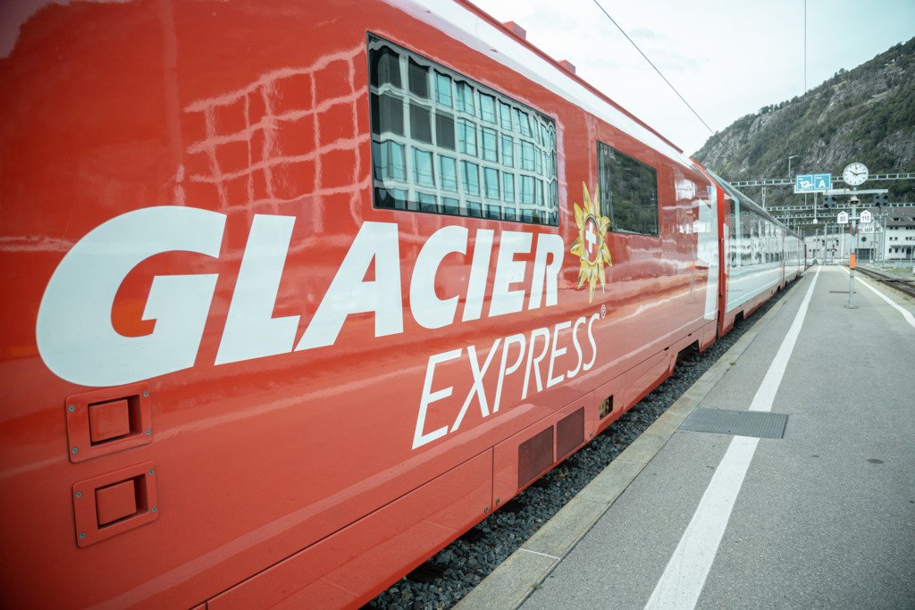 ST_3x2_Marta-Scalabrini-Glacier-Express-Zermatt-St-Moritz_67004.jpg
