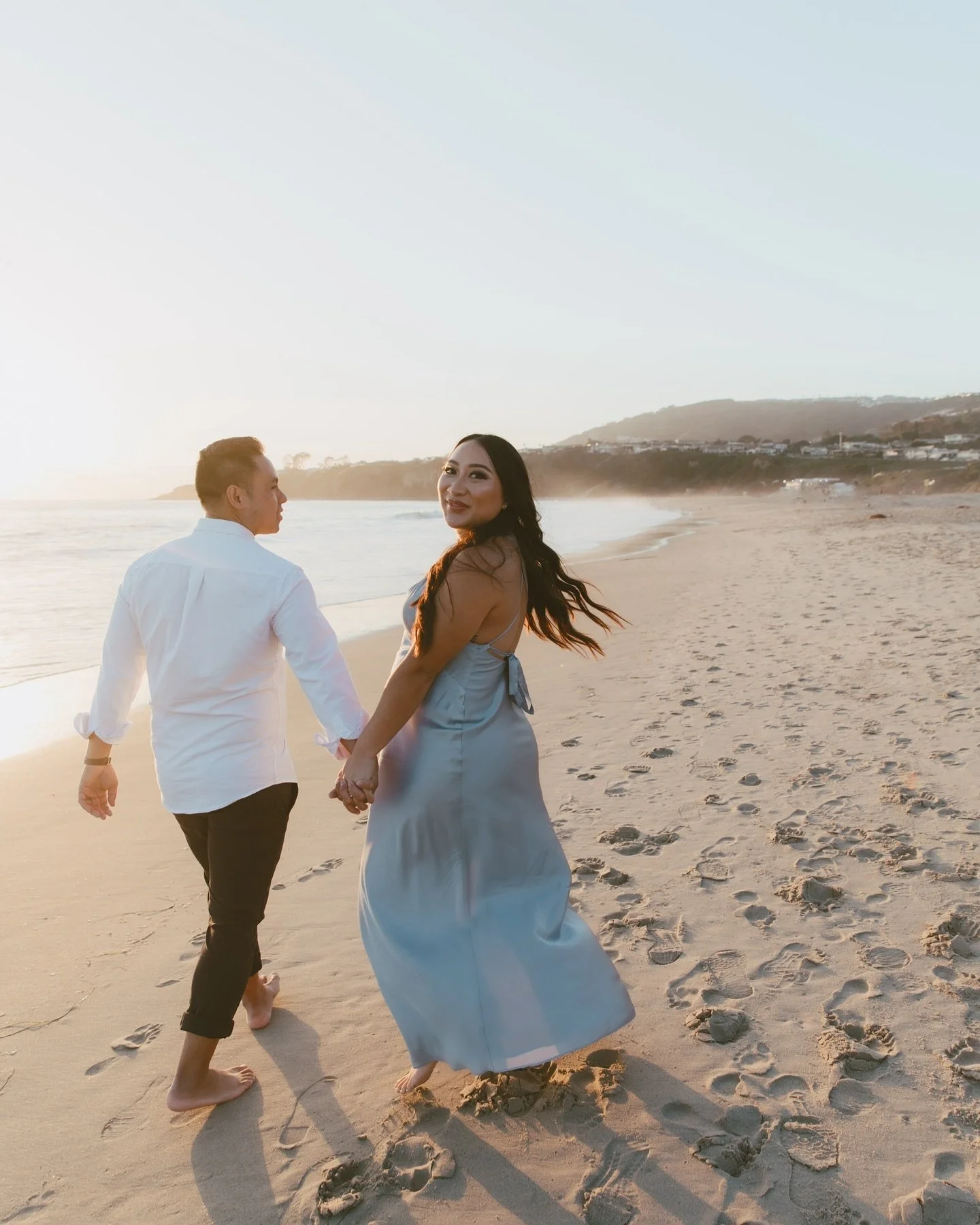 🩵 I&rsquo;m booking more maternity sessions than any other session these days and I&rsquo;m not mad about it 🥰 I&rsquo;m obviously biased but I believe that documenting this short &amp; sweet time of your life is SO important &mdash; it goes by so 