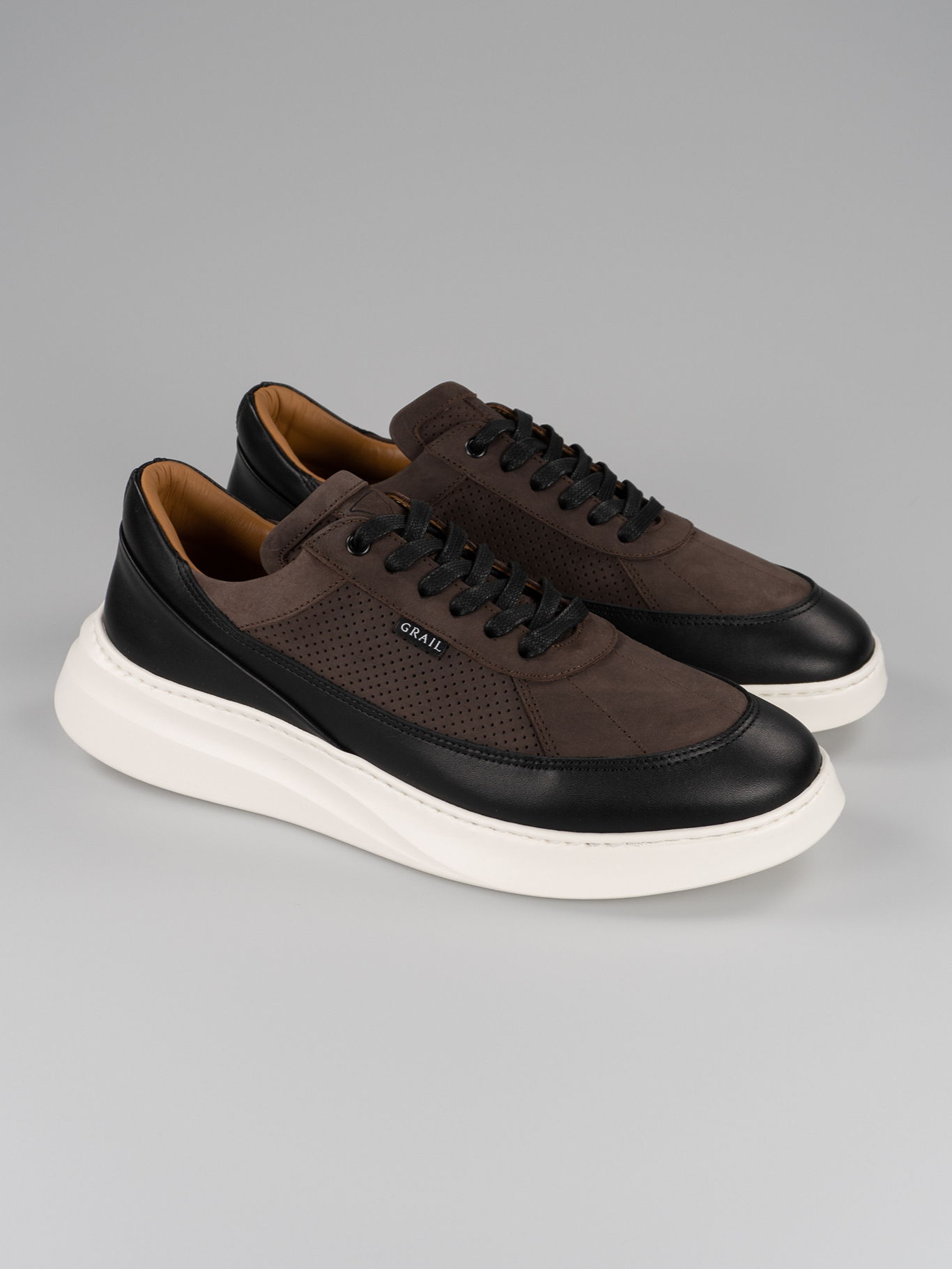 Showman  (Black Coffee)