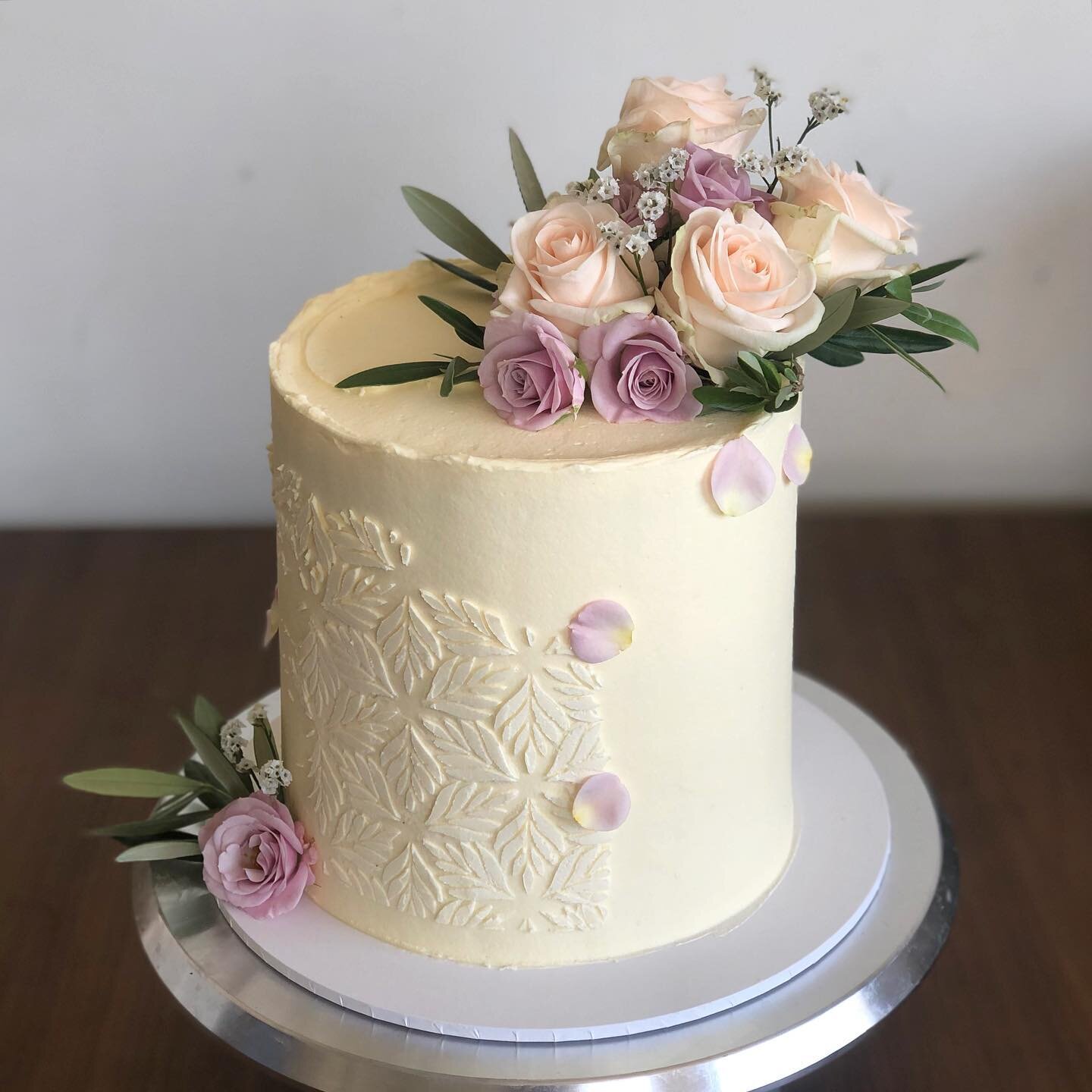 Last night I had the very great honour of creating an engagement cake for my little brother and his magnificent fianc&eacute;. Love you both. 💕