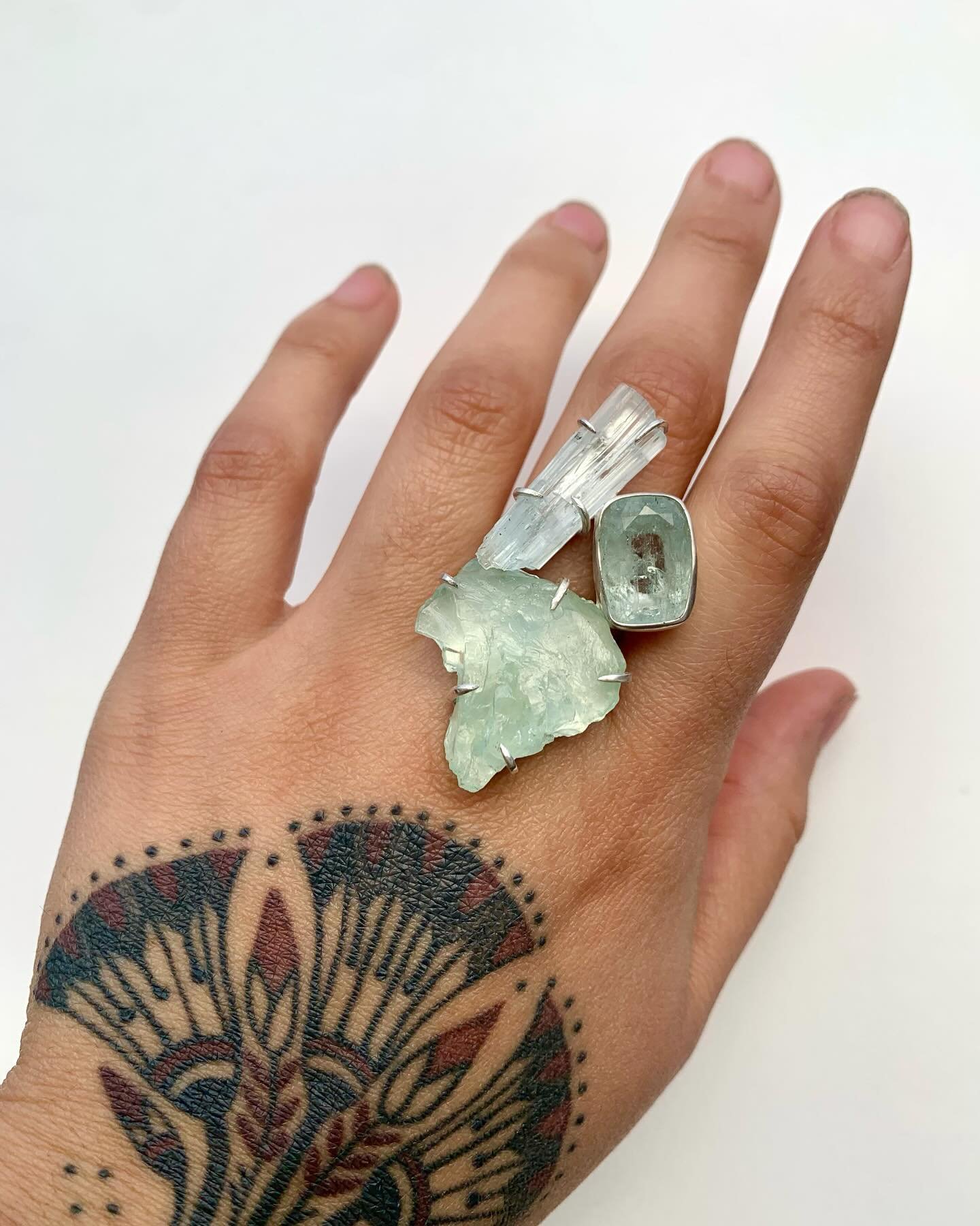 Some more Aquamarine goodness for Pisces season! ♓️ Available in my shop✨ P.S. New Pisces mini collection coming mid March! ♓️💎
&bull;
&bull;
&bull;
#pisces #piscesszn #pisces♓ #piscesseason #aquamarine #aquamarinejewelry #statementjewelry #statemen