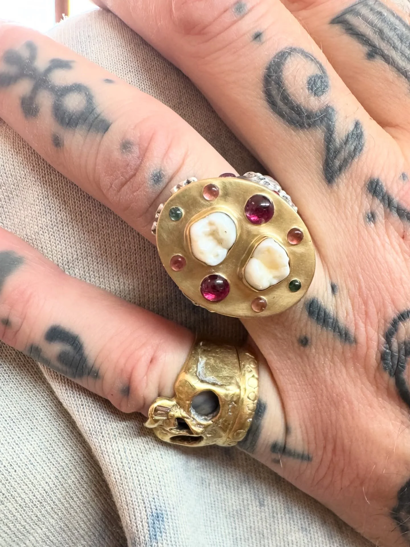 One of my favorite things I made in 2025 was this one of a kind tooth signet that was a gift from the lovely @pollywales, this ring featured two of their children&rsquo;s teeth on a custom hand carved design. See the wax progress shot along with the 