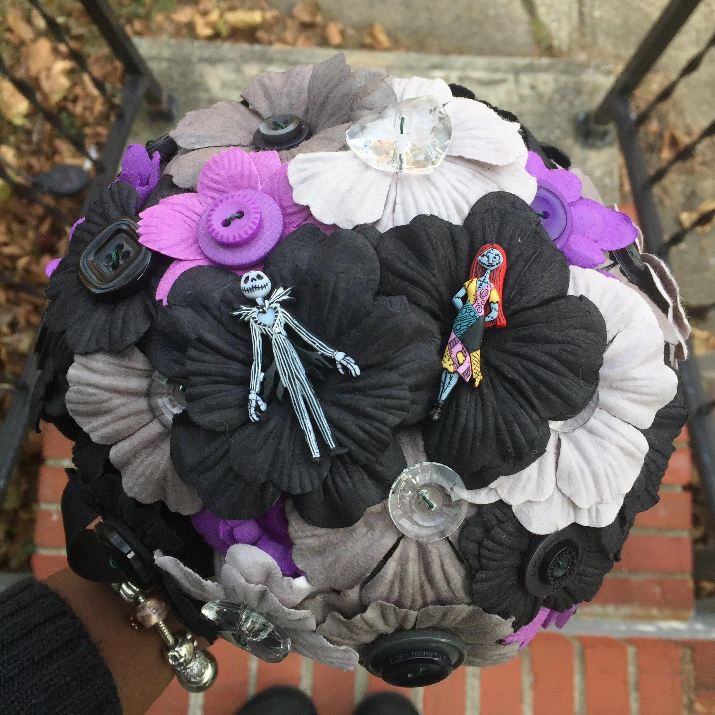 nightmare-before-christmas-paper-bouquet_38333087772_o.jpg