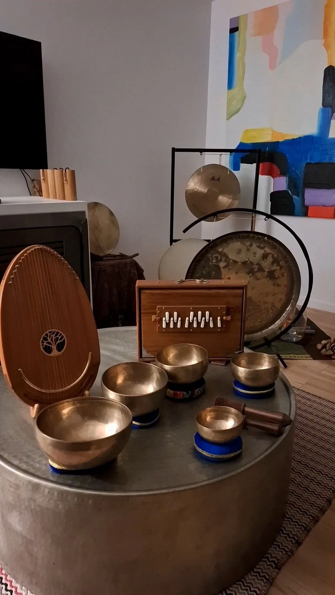 private-group-sound-bath-meditation-home-delivered-healing-wellness
