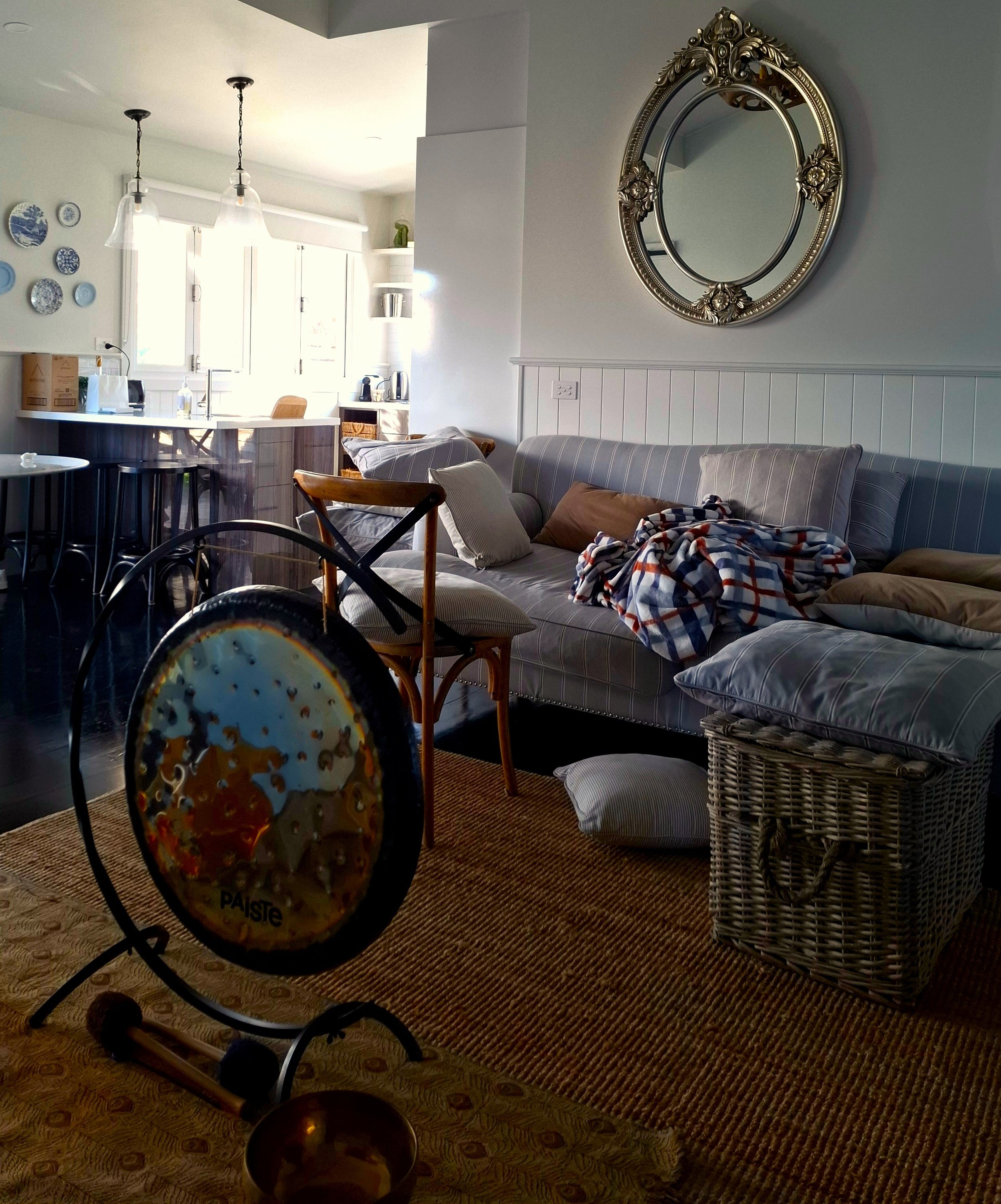 home-delivered-sound-healing-sound-bath-meditation