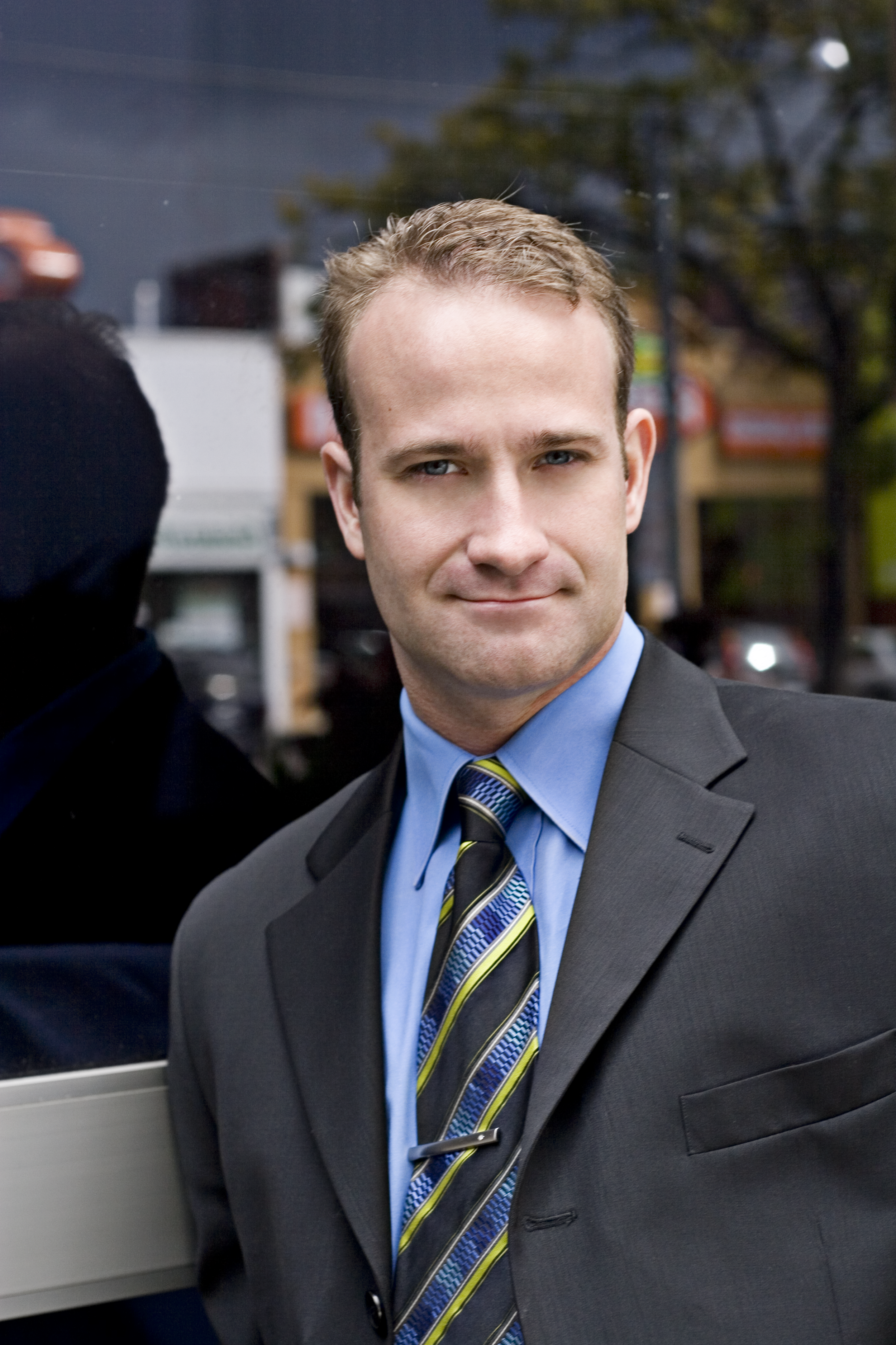 CJ Calvert suit.png