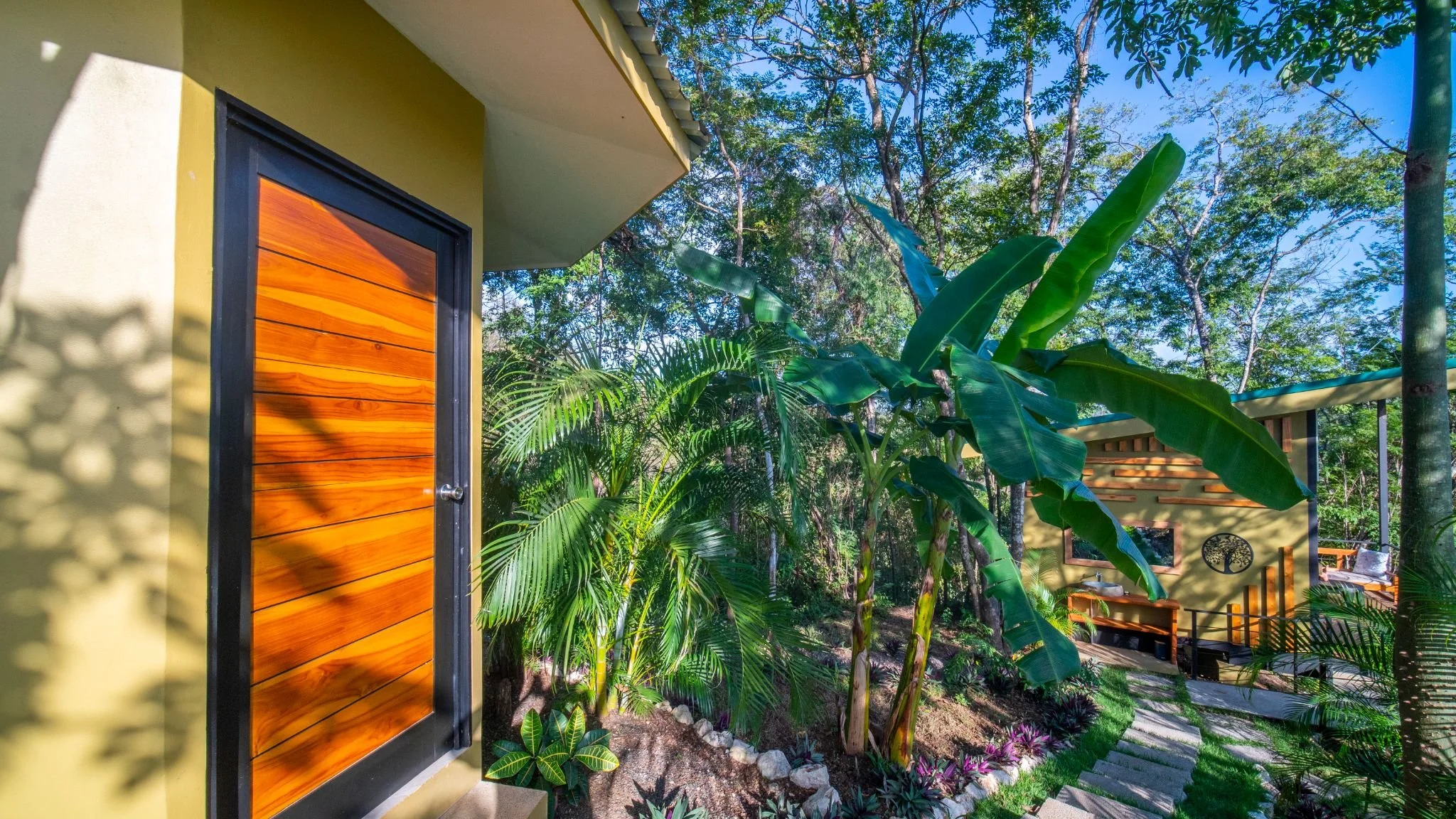 Casa Vista Detached Bathroom.jpg