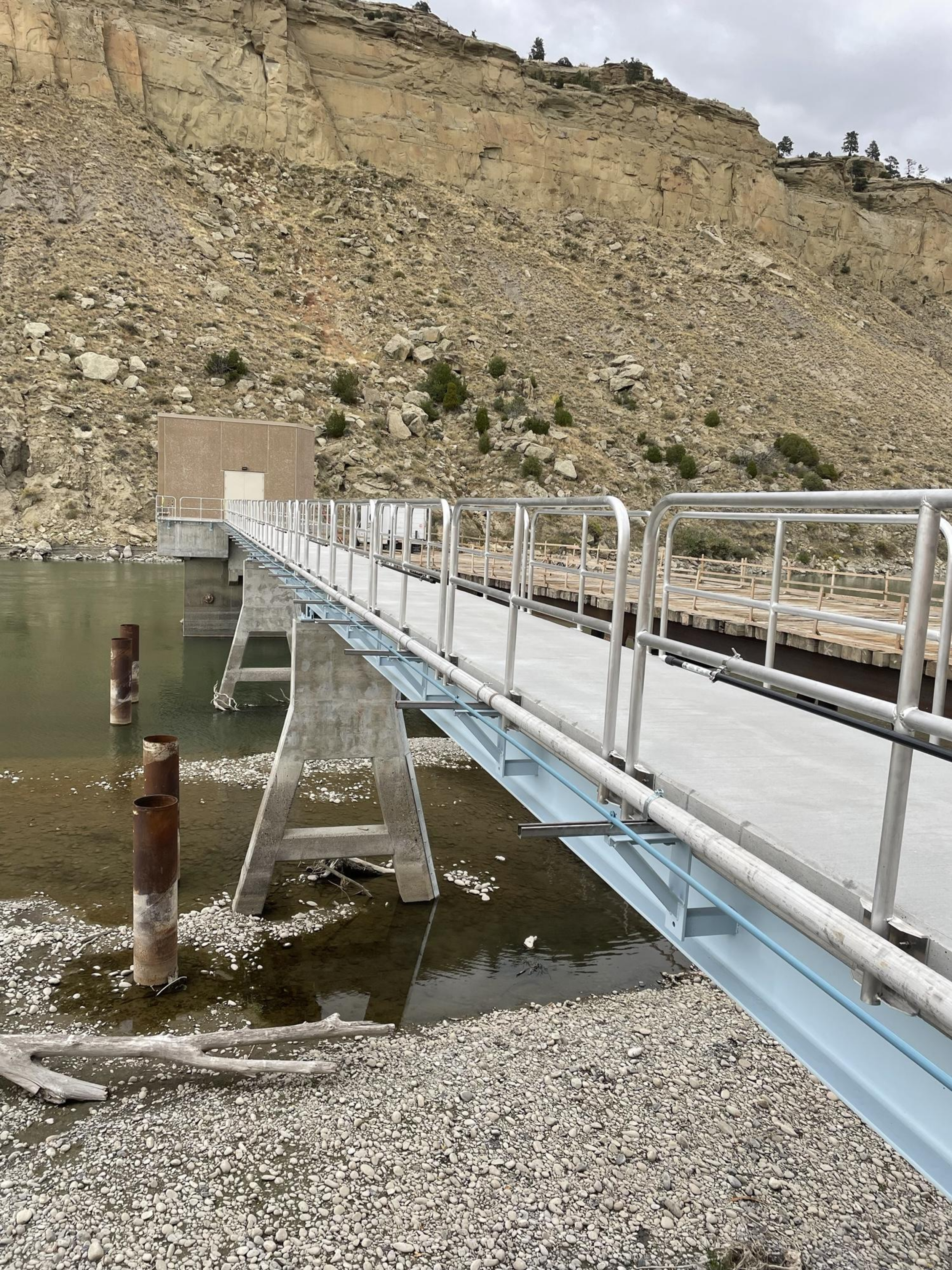 Catwalk Side Rail.png