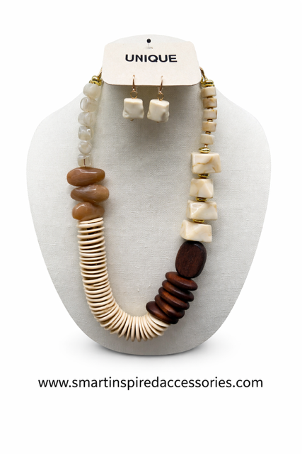 Ethnic brown beige necklace.PNG