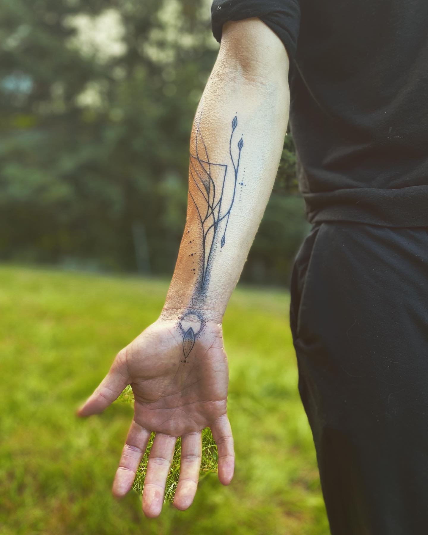Sacred seeder tattoo for Jordan 

&ldquo;The more I am in the soil helping people root deep and blossom&hellip; living in relationship.. Creating with and for others&hellip; I can ground into my growth and cultivate it for us all&rdquo; 

Bless your 