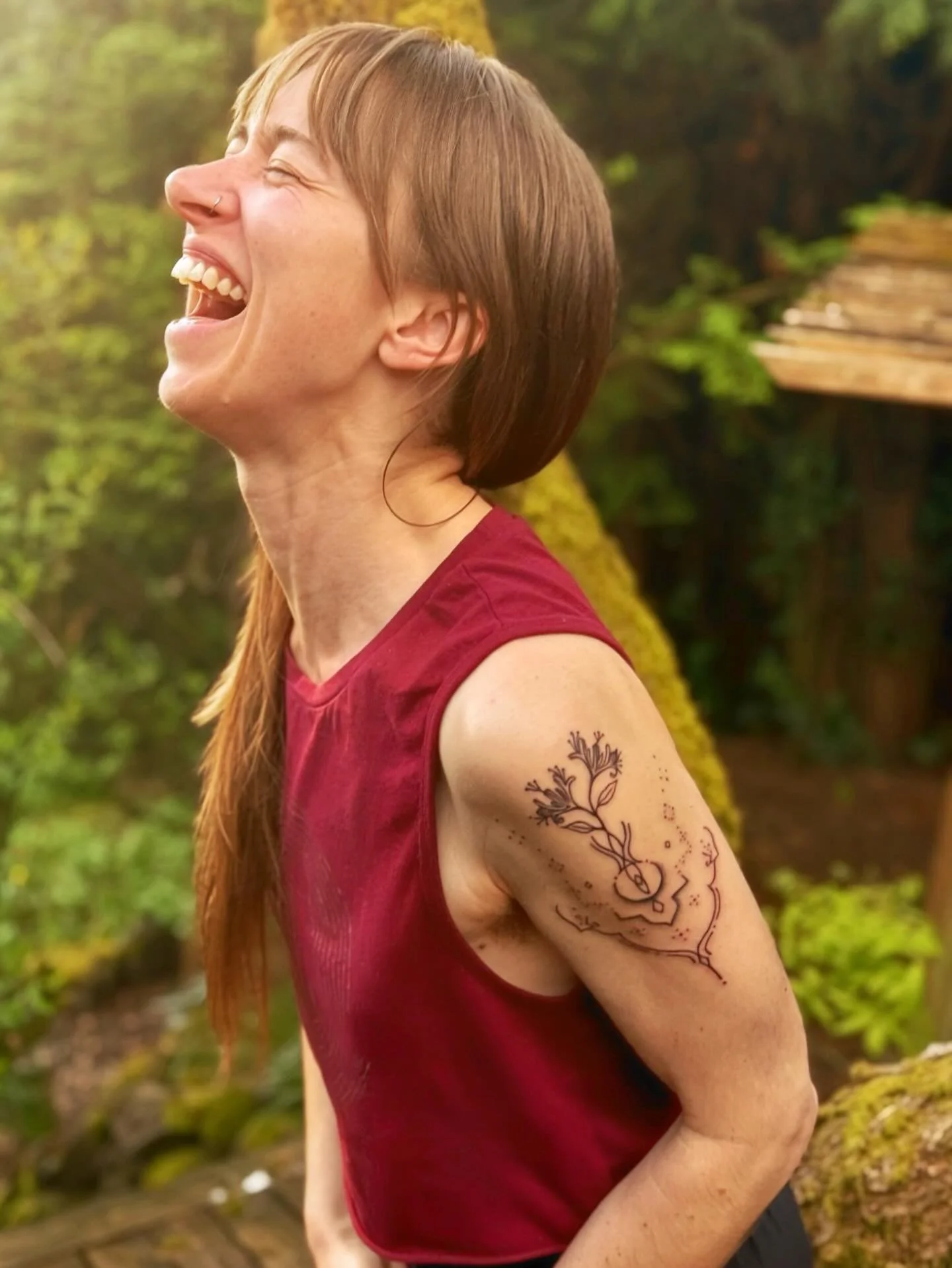 Honoring Wilder🌸 First spring ink🪡

I love when visions come true. I saw this photo exactly as it is before we tattooed this piece. Without even trying, this photo came to be with Wilder in her Joy, courageous big smile and light shining through he