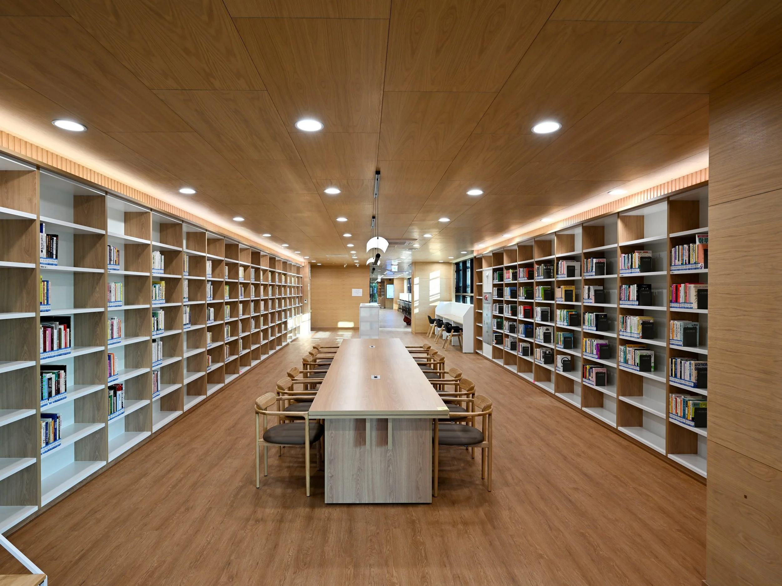 Criss-cross Library_8.jpg