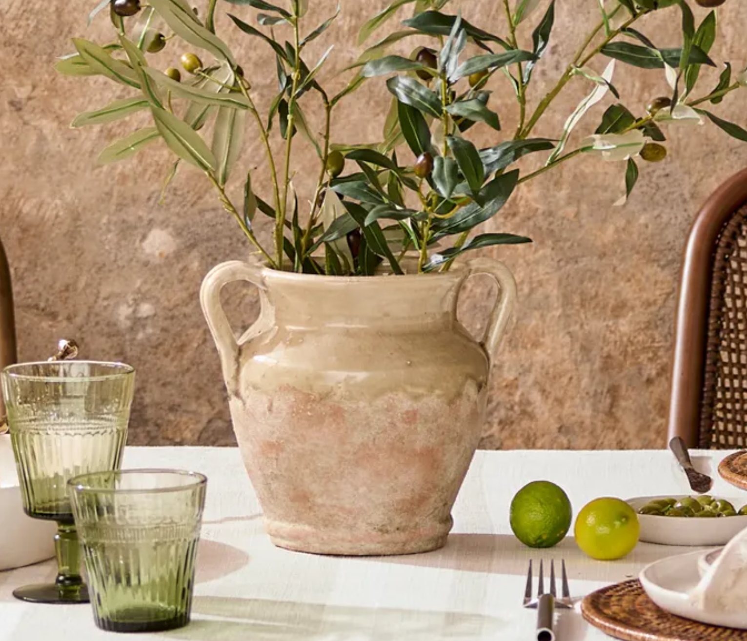 MHI_ Chari Pot Stone FCC (2).png