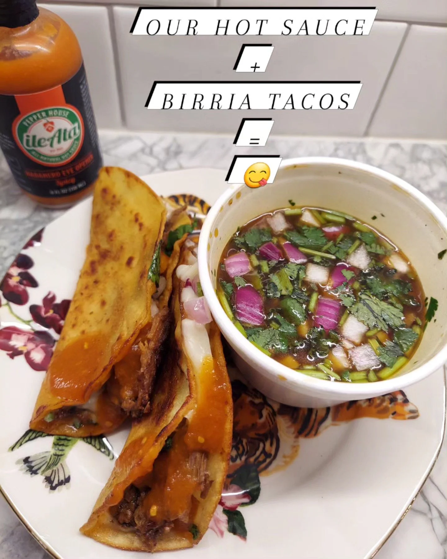 Our hot sauce + birria tacos = 😋
#OrangeHotSauce #BirriaTacos #Spicy #IleAtaHotSauce #IleAtaPepperHouse #HotSauce