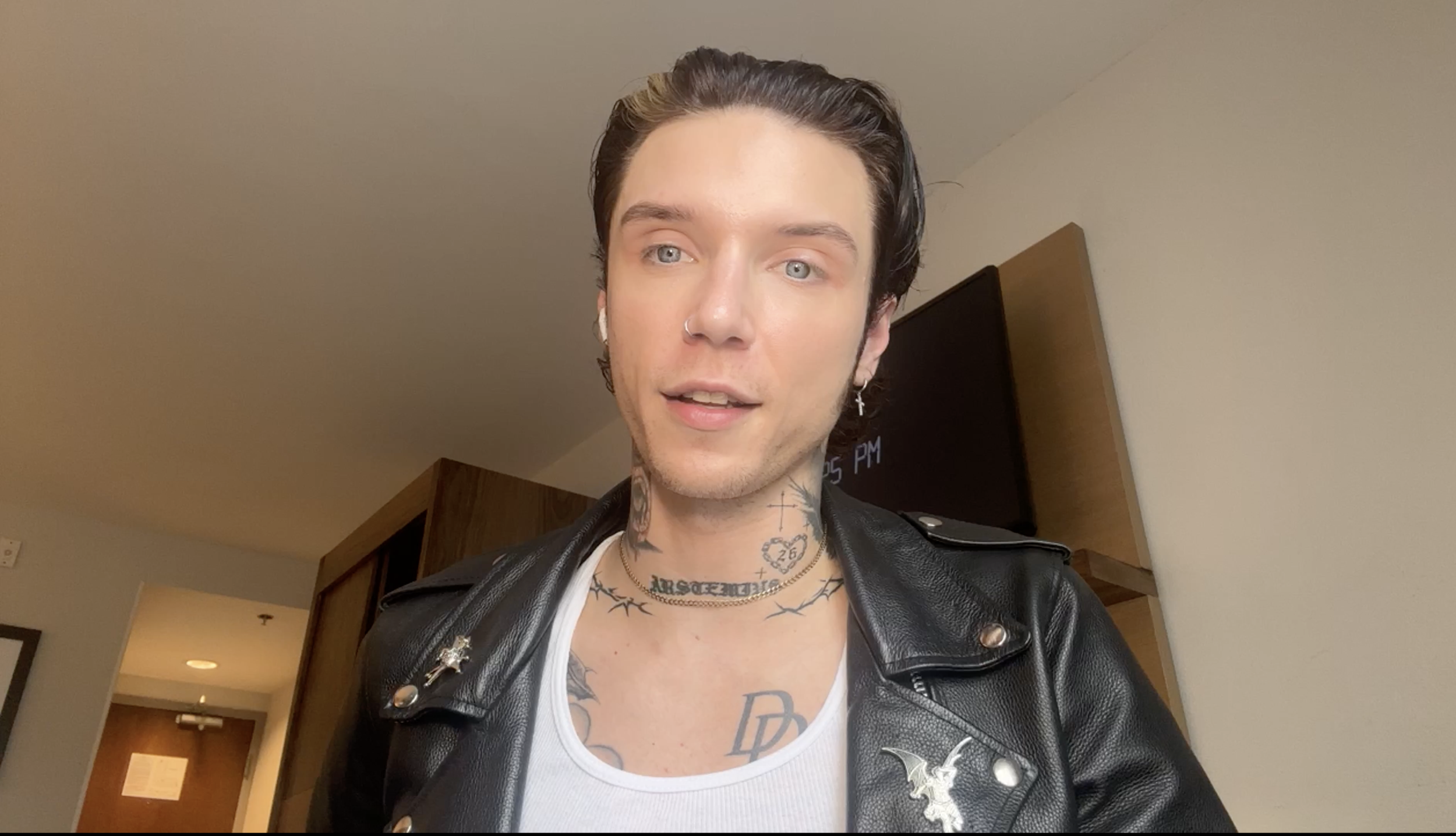 Andy Biersack: Early Black Veil Brides hate, change in image, Ronnie Radke friendship, Bleeders