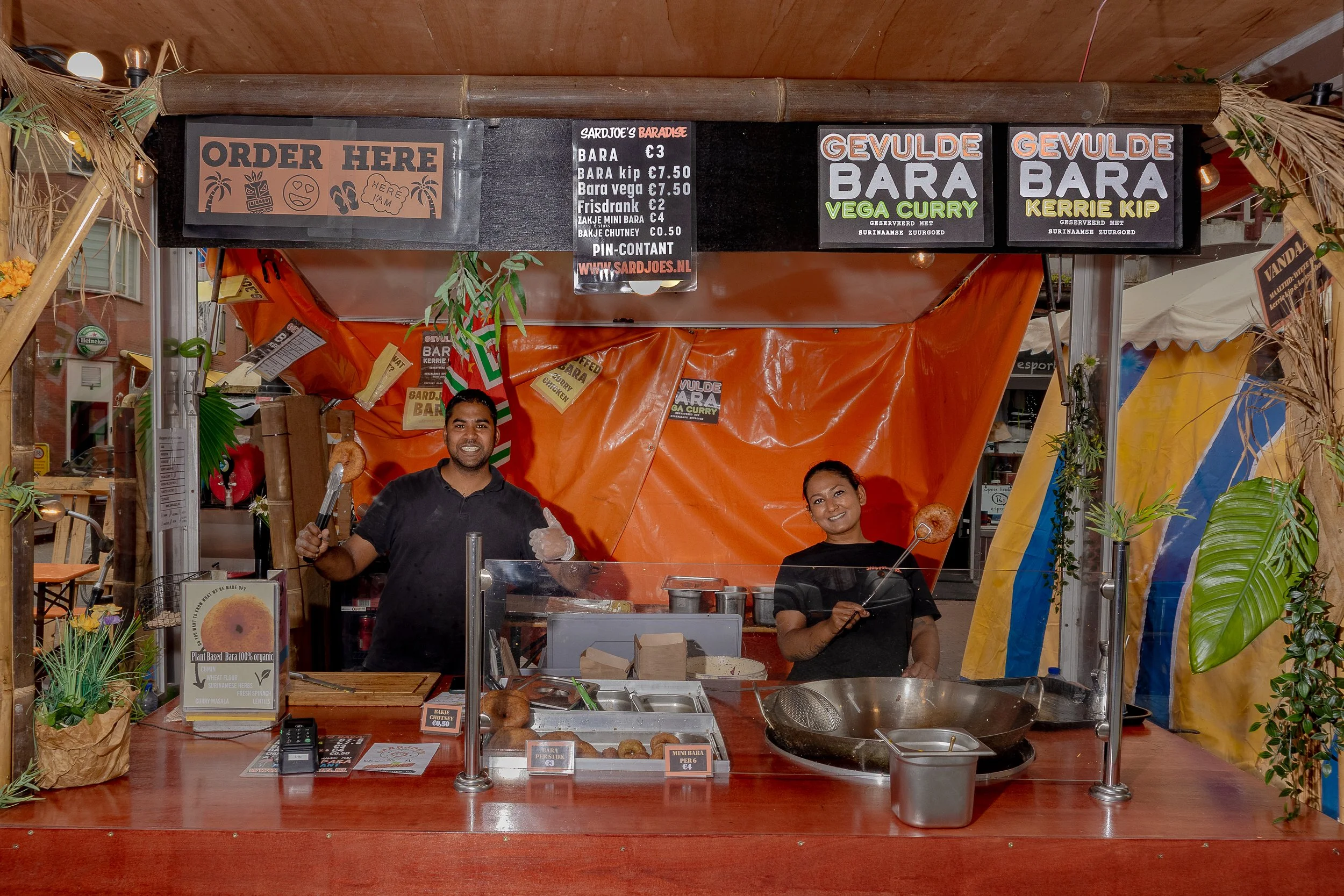 Sardjoes, Dappermarkt, Amsterdam-Oost